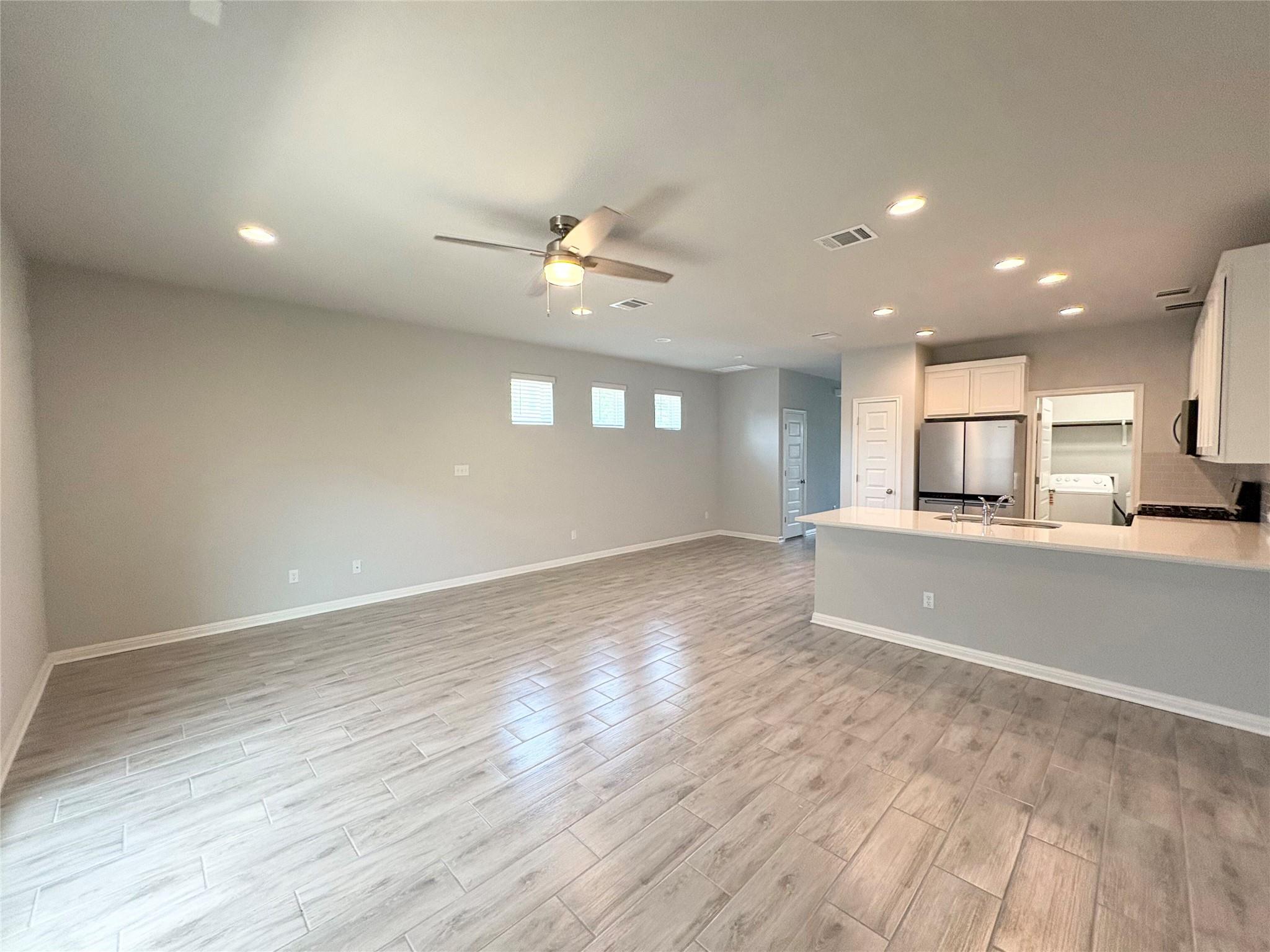 2205 Arendale Dr Property Photo 4