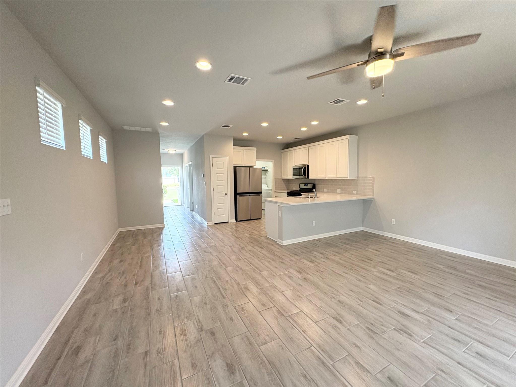 2205 Arendale Dr Property Photo 6