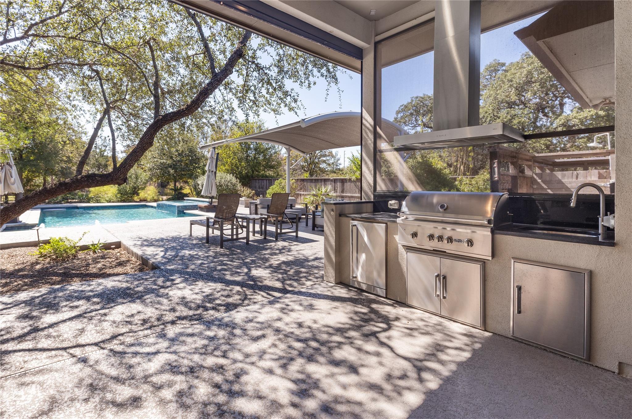 5615 Mccarty Ln Property Photo 11