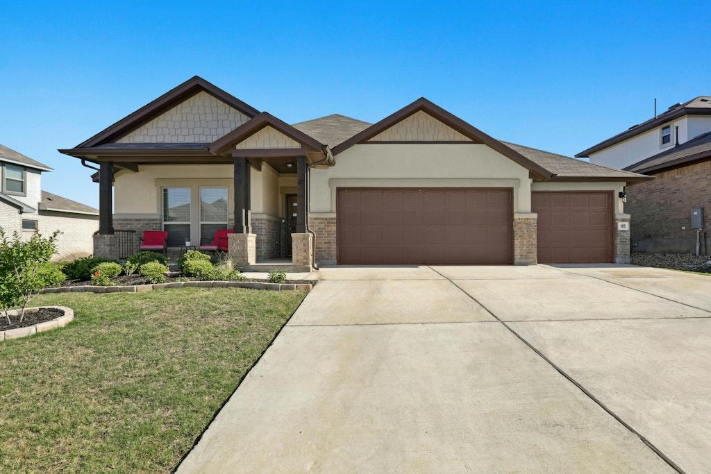 185 Dogvane CIR Property Photo 1