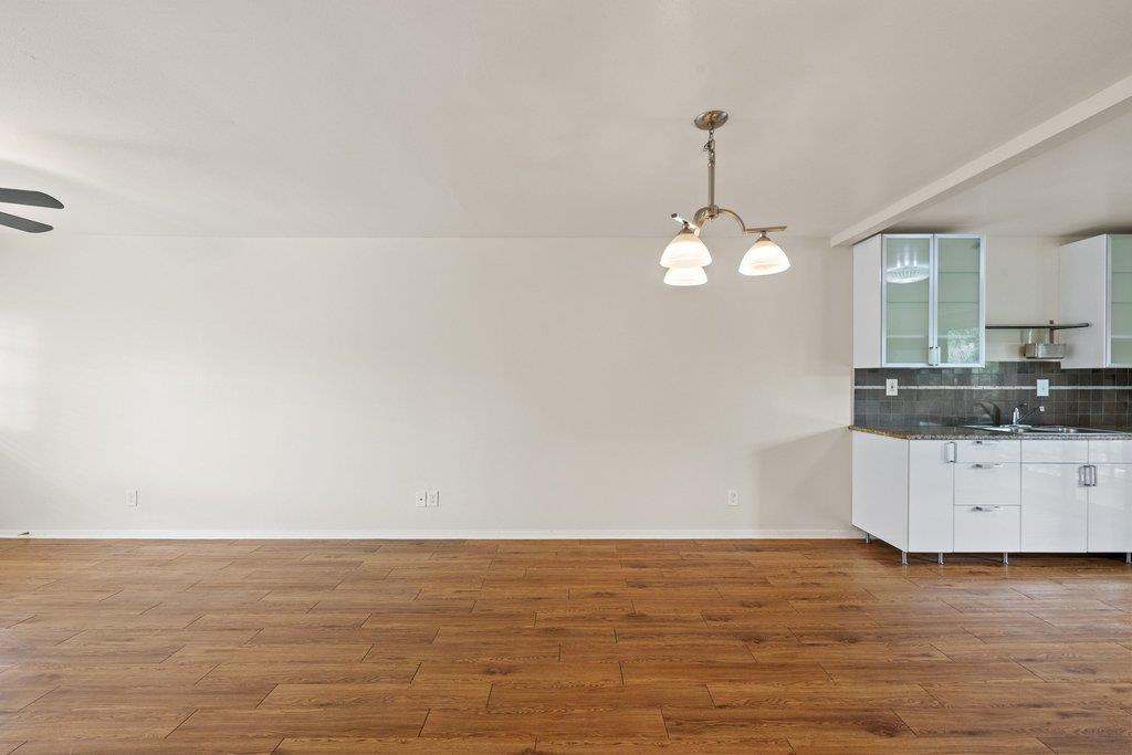 1210 Windsor Rd #209 Property Photo 12