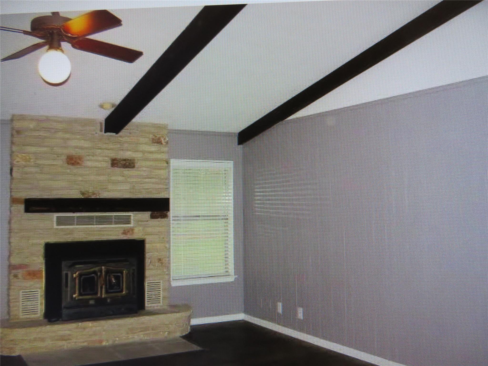 404 San Gabriel Blvd Property Photo 6