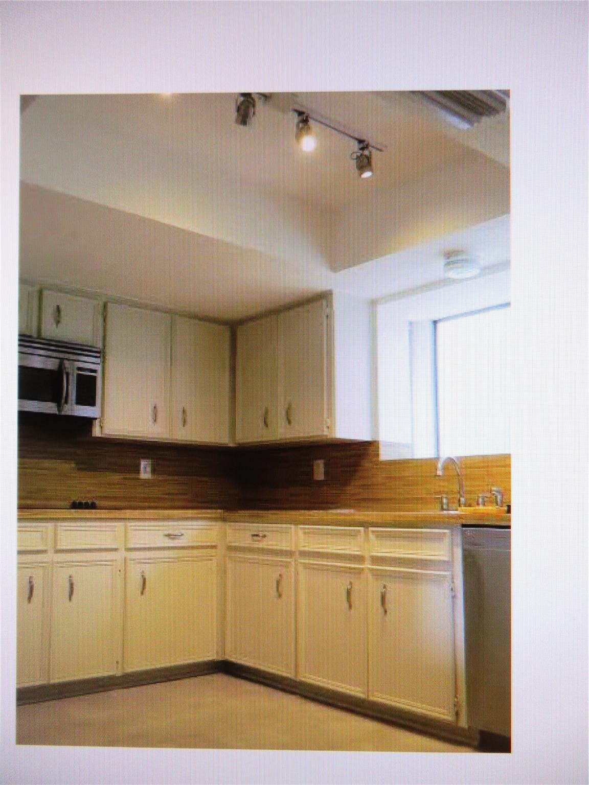 404 San Gabriel Blvd Property Photo 9