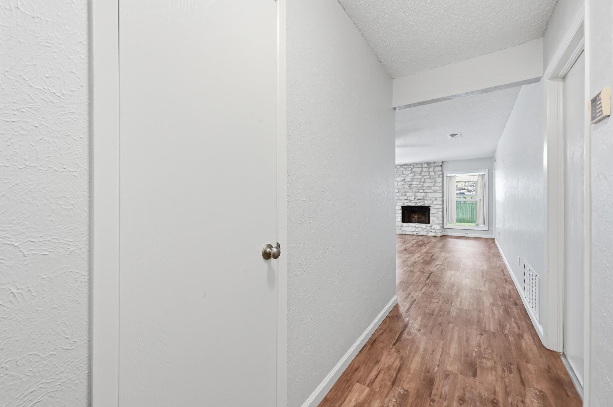 5509 Porsche Ln Property Photo 4