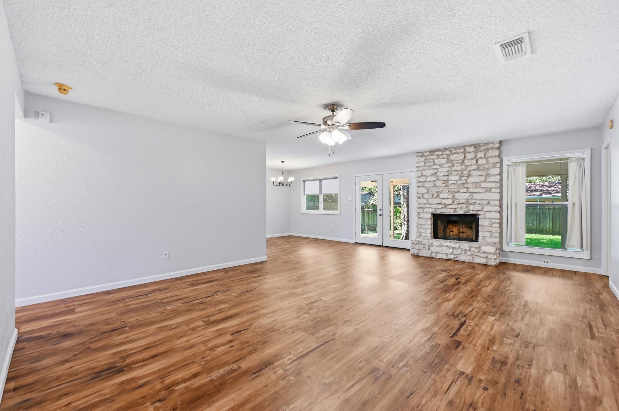 5509 Porsche Ln Property Photo 5
