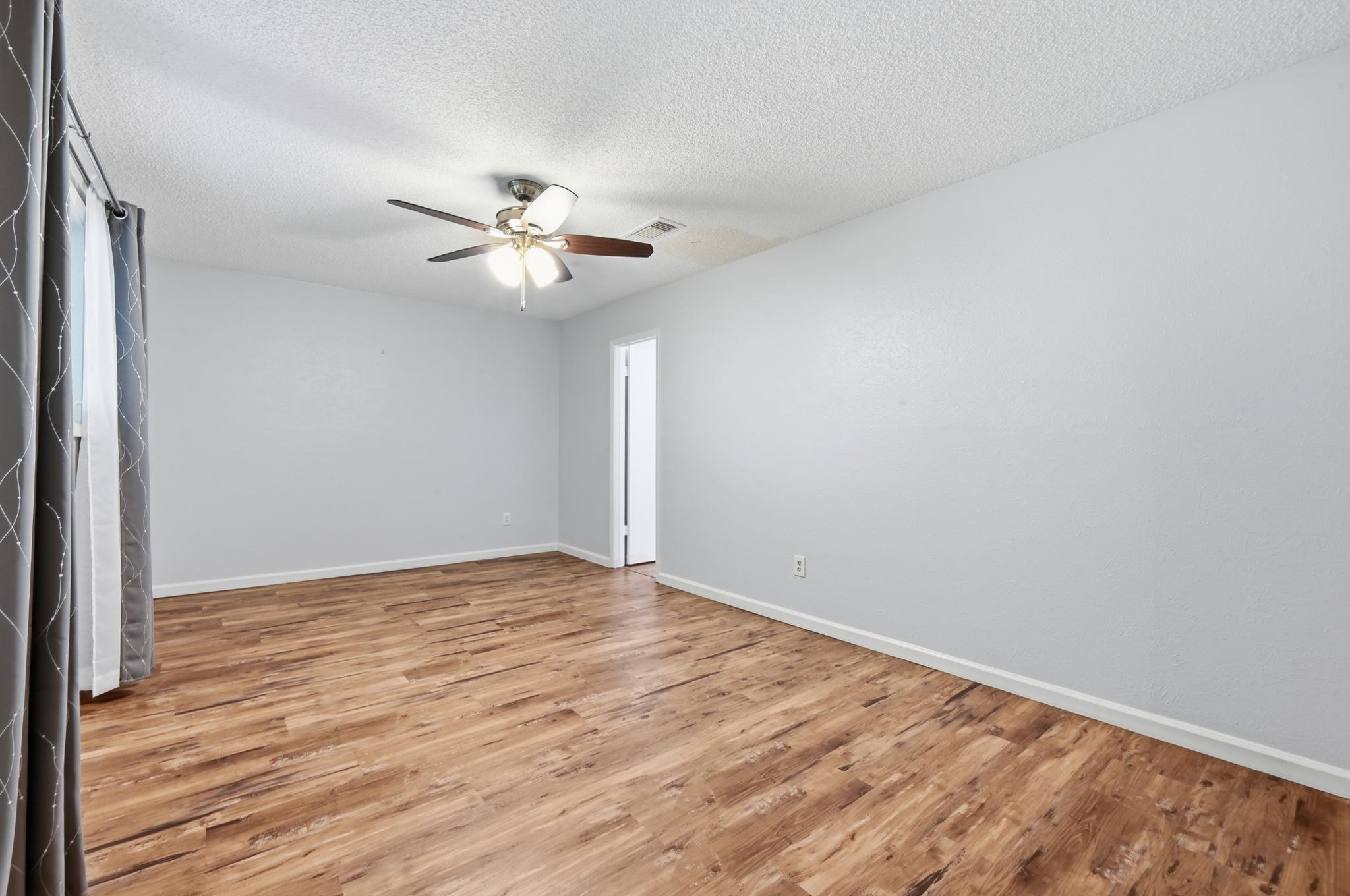 5509 Porsche Ln Property Photo 13