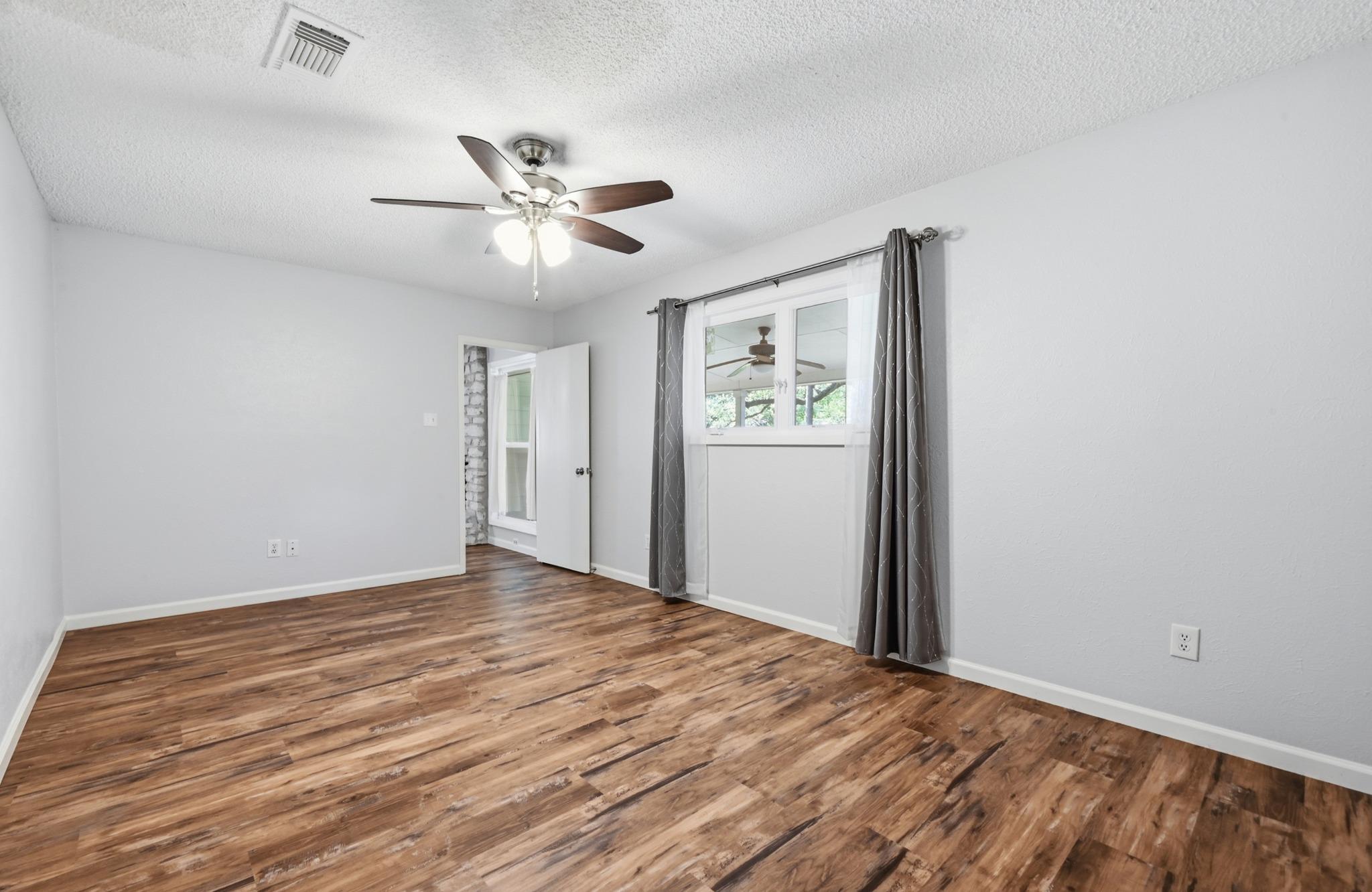 5509 Porsche Ln Property Photo 15