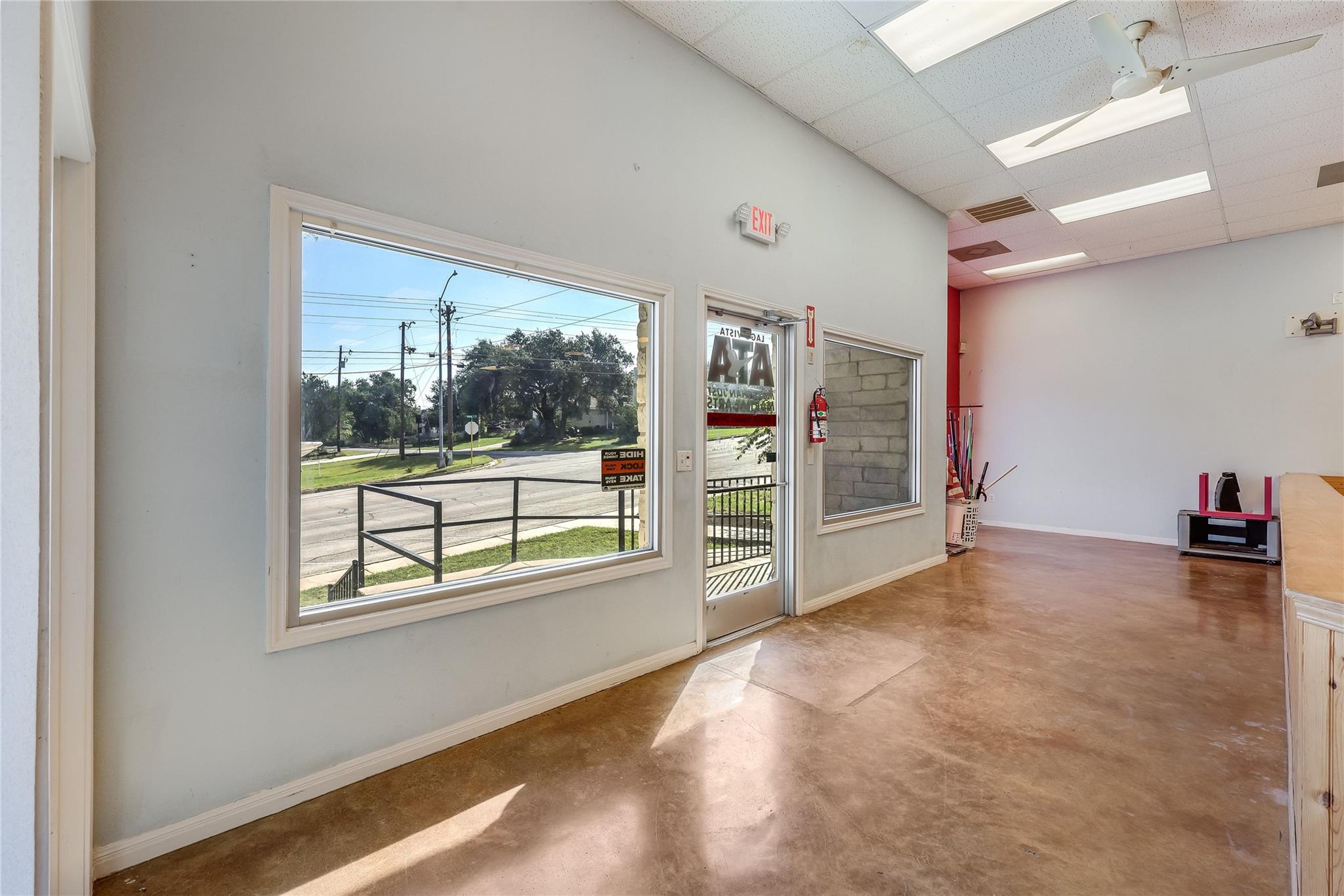 20615 Dawn Dr Property Photo 4