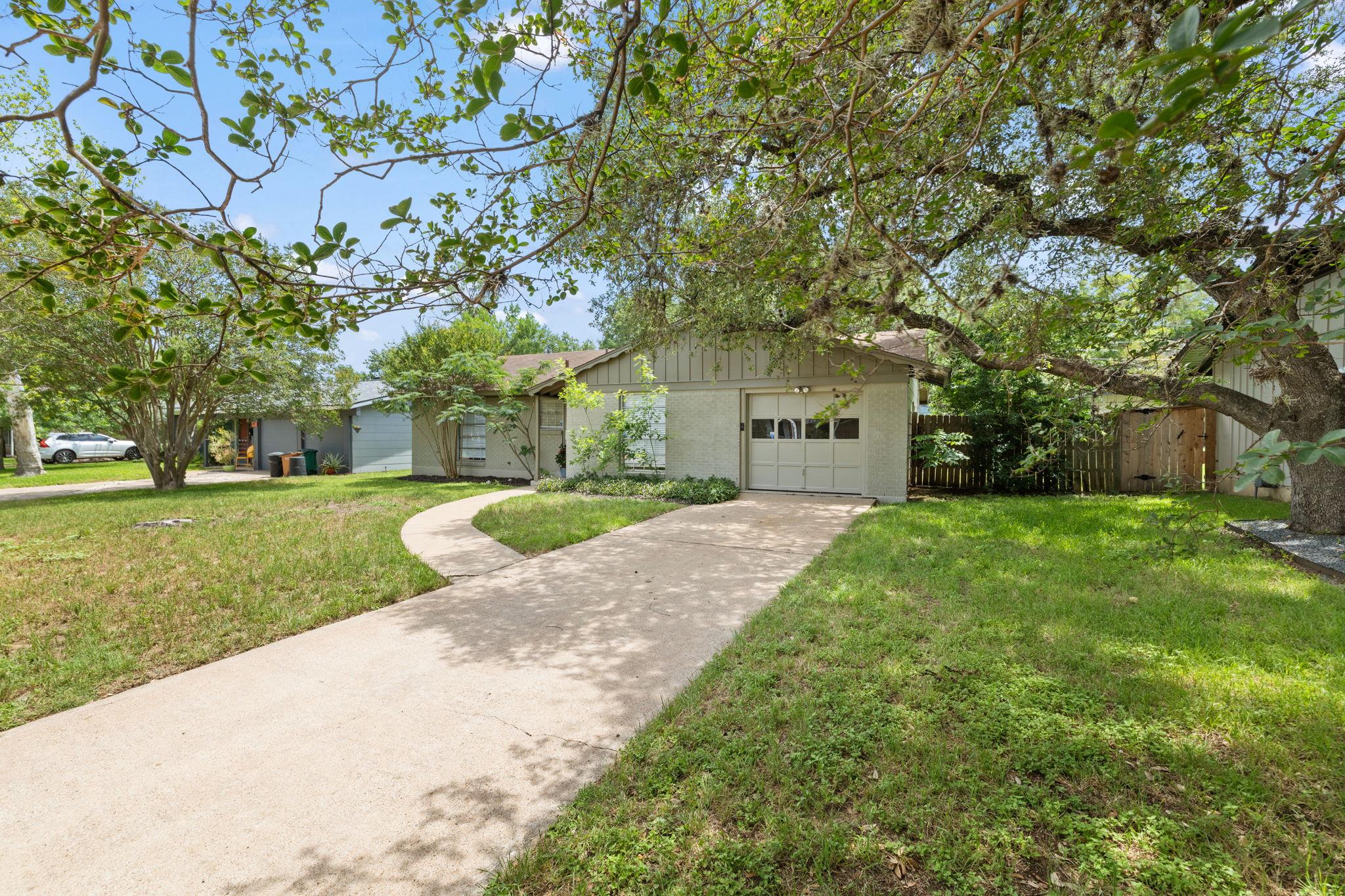 2015 Fair Oaks Dr Property Photo 1