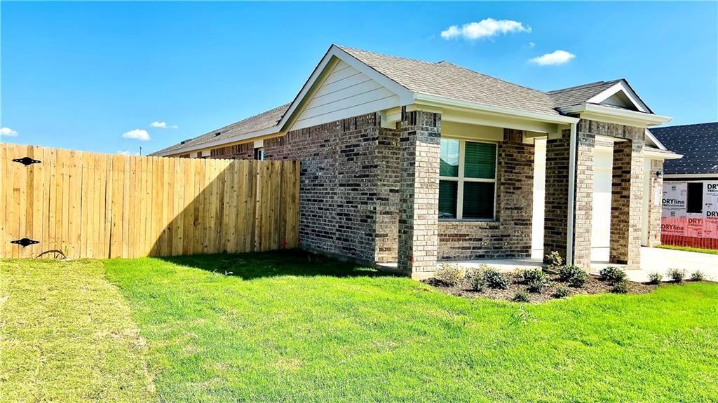 21313 Wilmiller Ln Property Photo 3