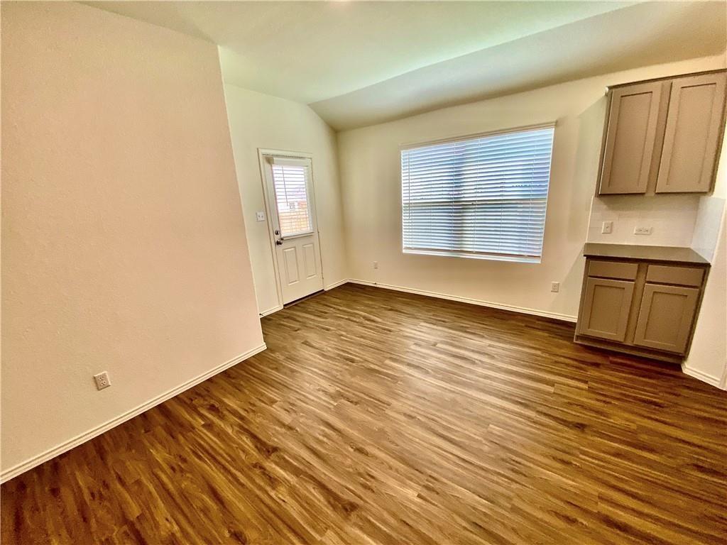 21313 Wilmiller Ln Property Photo 12