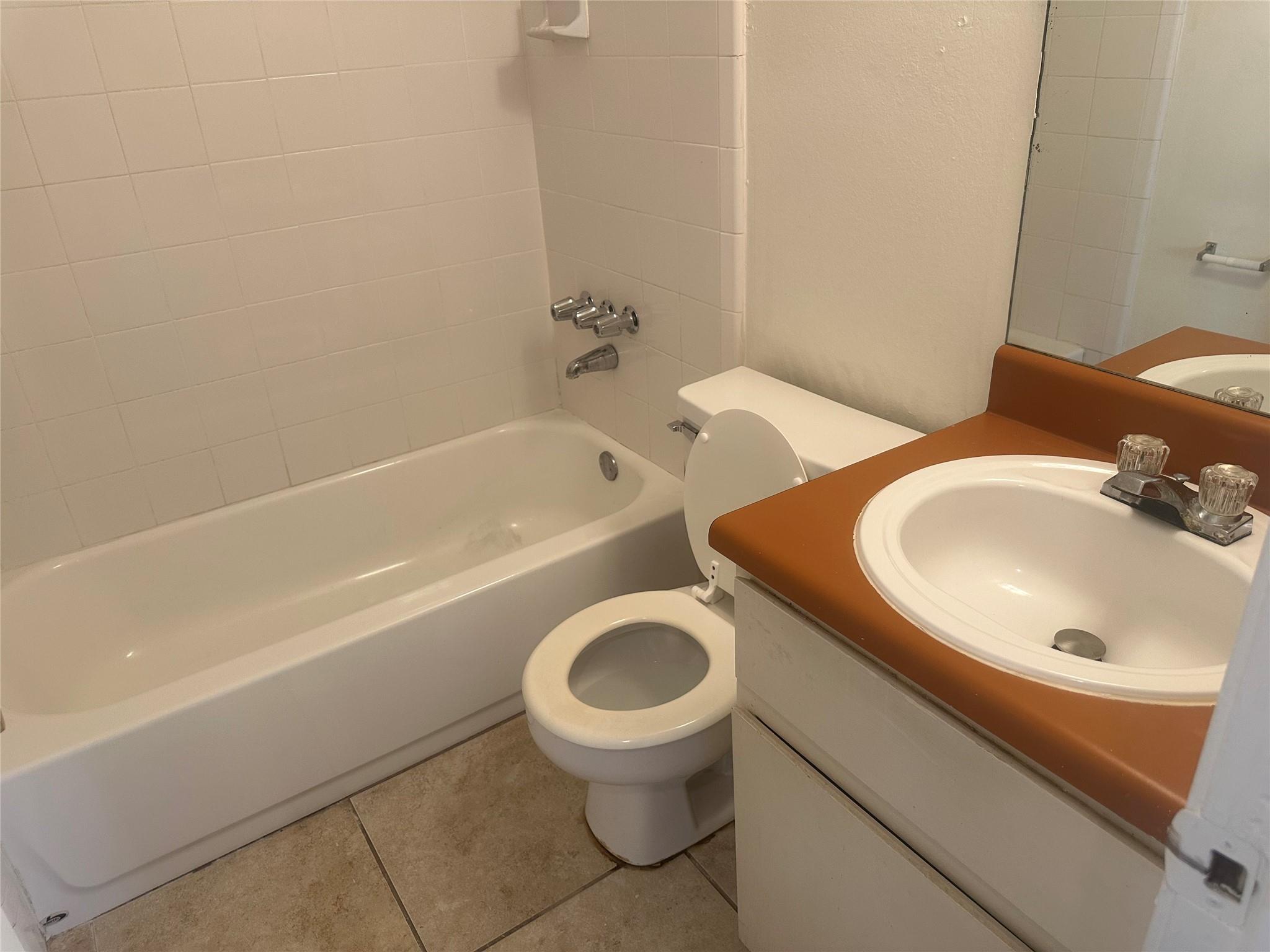 2602 S Bagdad Rd #b Property Photo 15