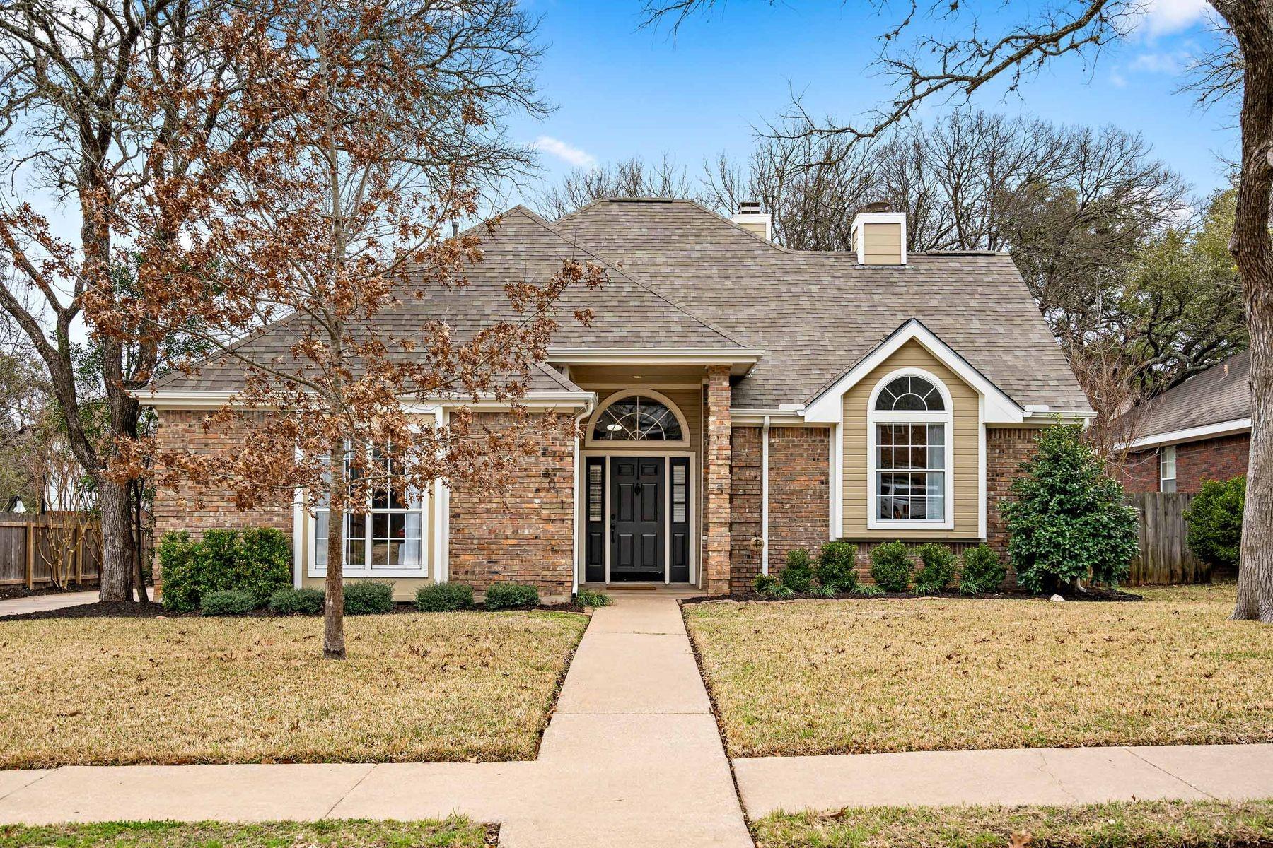 3011 Fort Worth Trl Property Photo