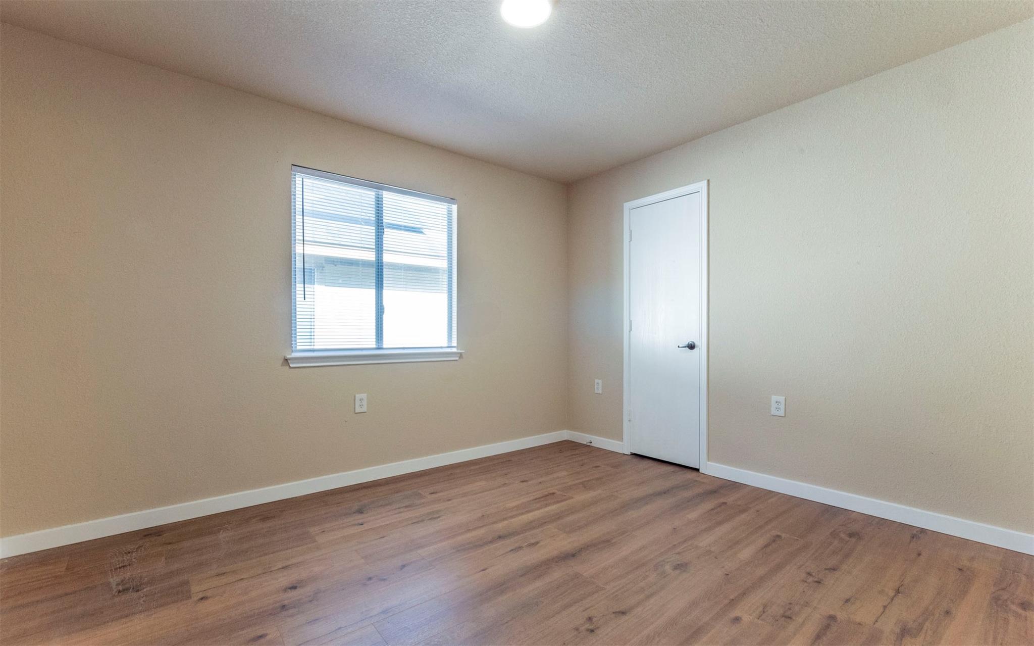 7106 Thannas Way Property Photo 11