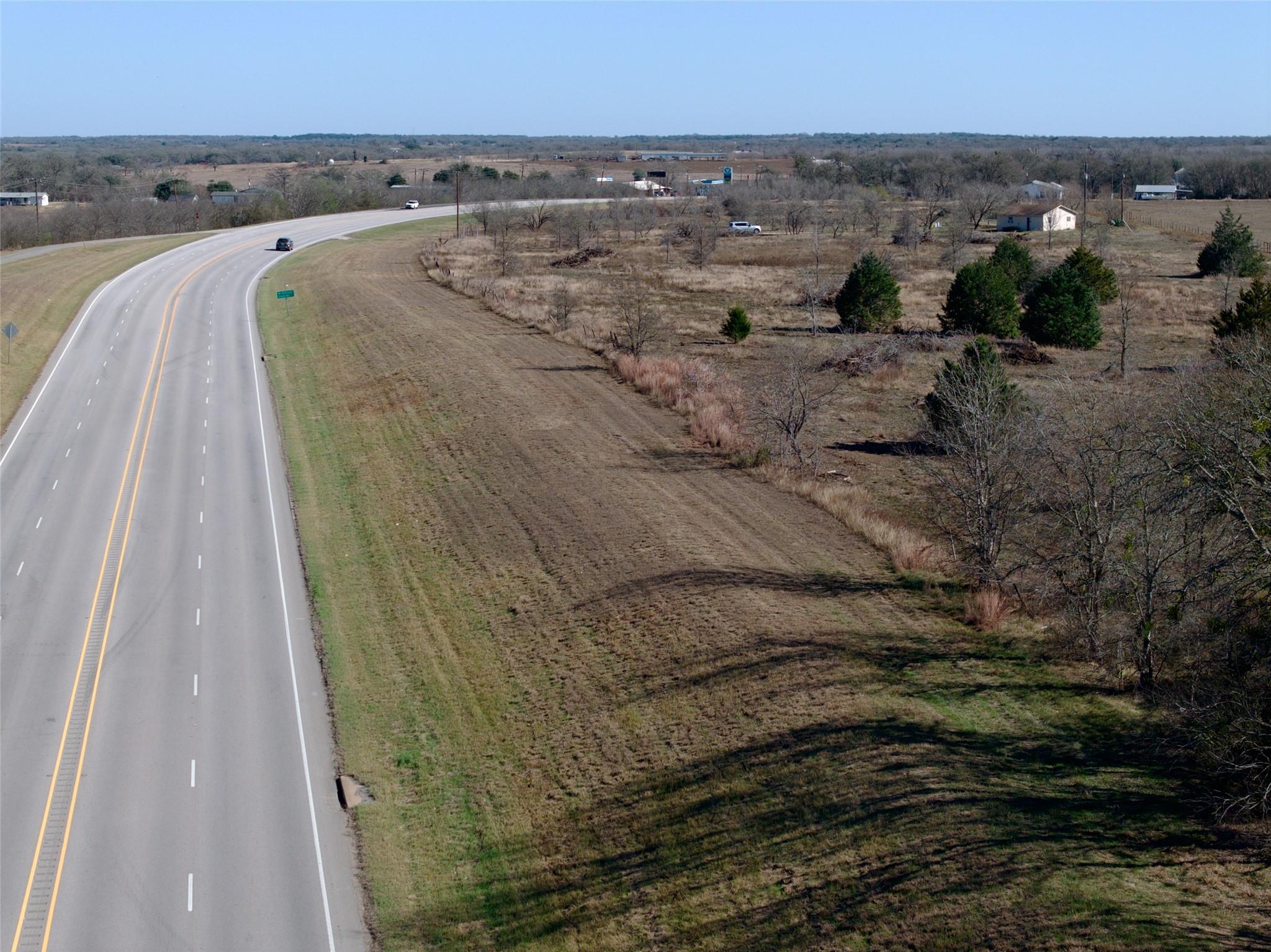 2747 21 E Hwy E Property Photo 1