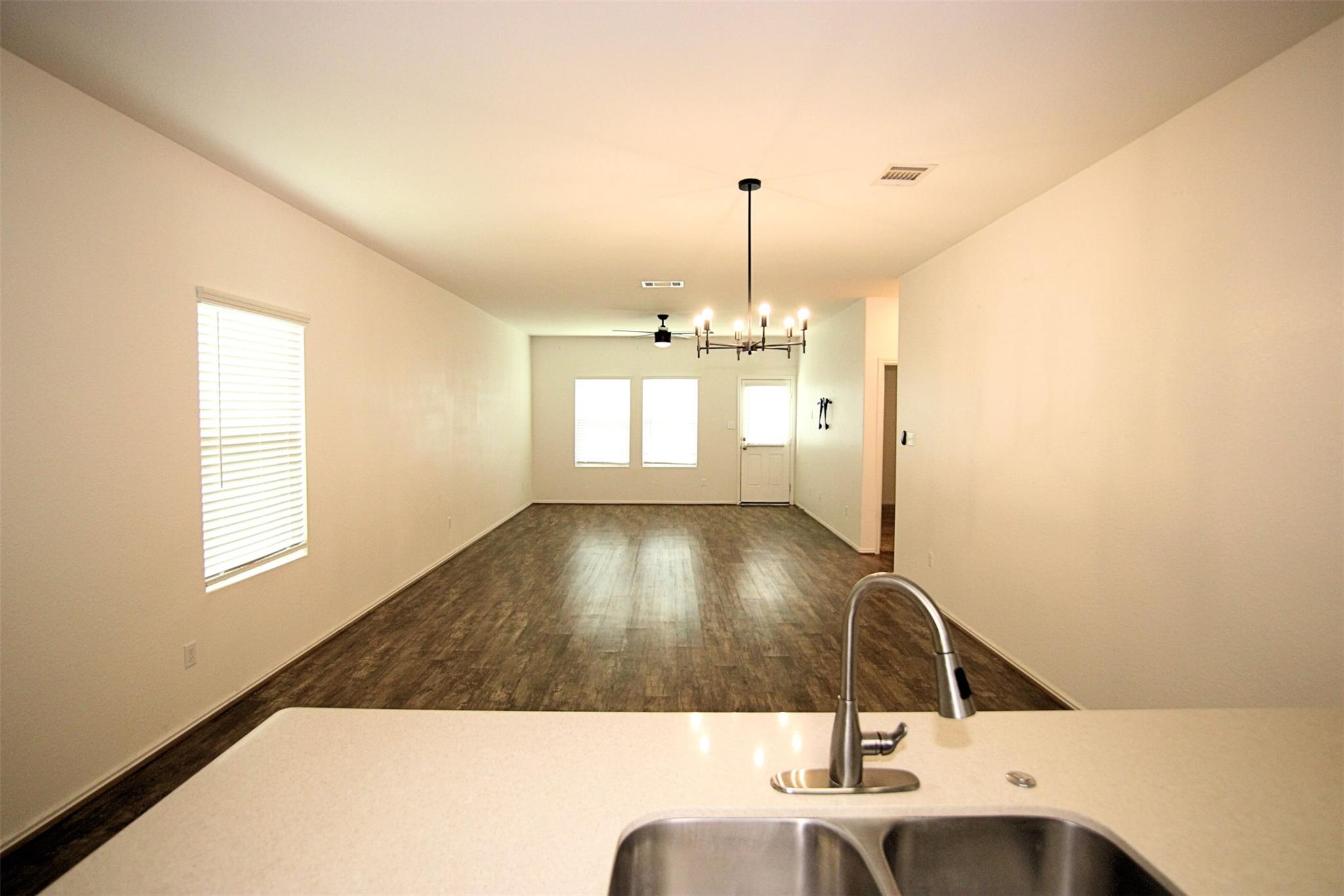 299 Emerald Green Trl Property Photo 5