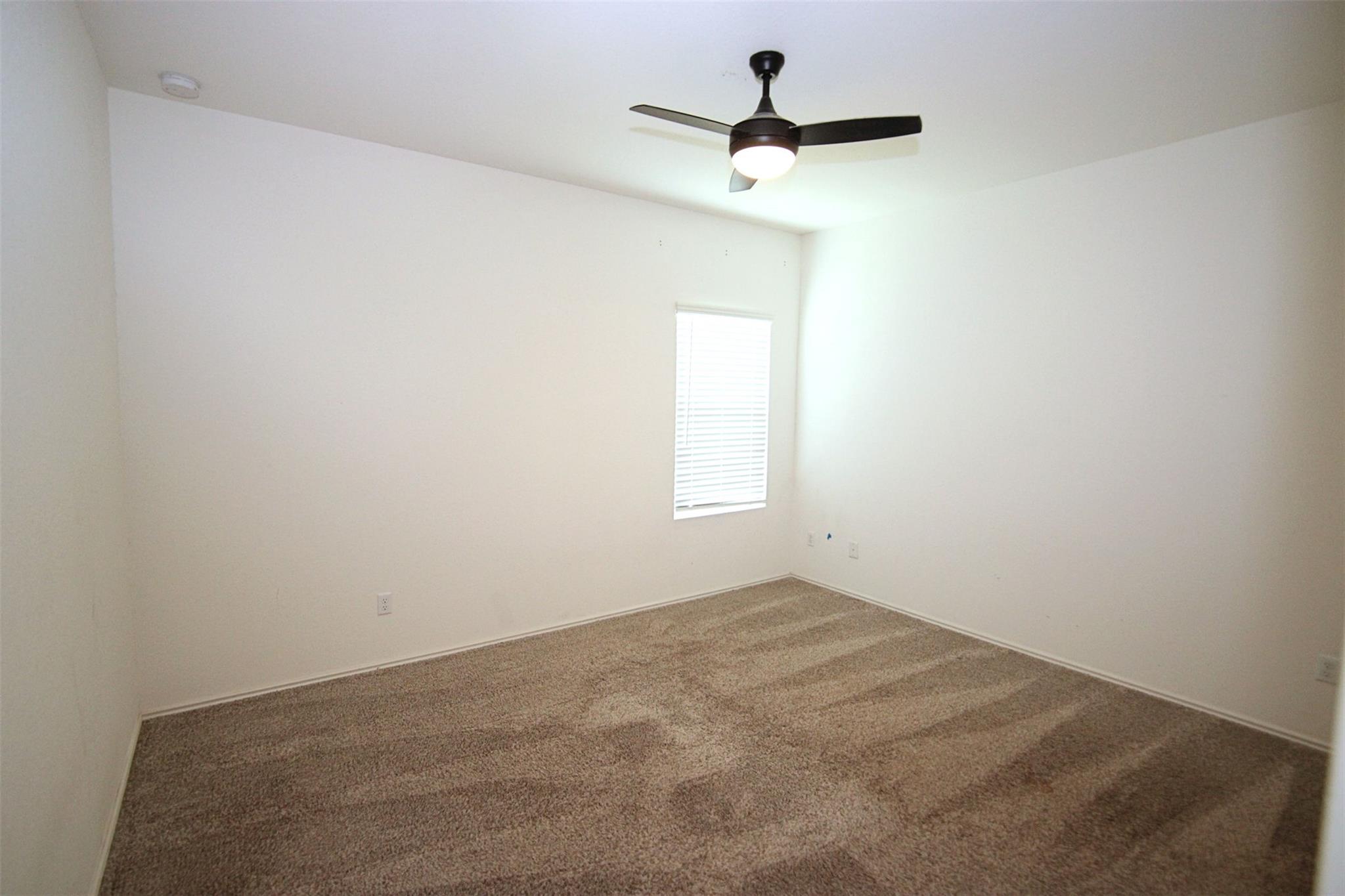 299 Emerald Green Trl Property Photo 9