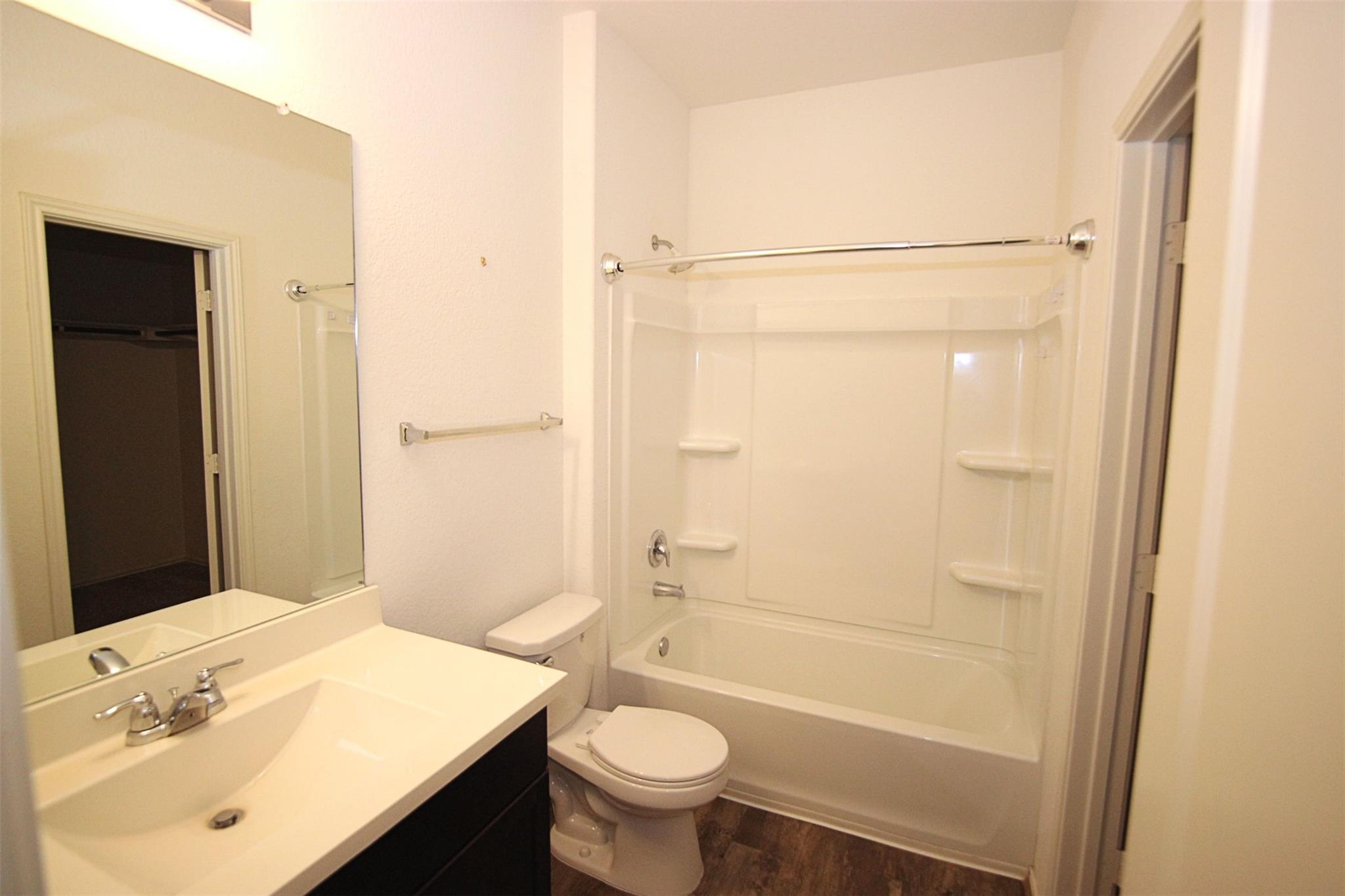 299 Emerald Green Trl Property Photo 10