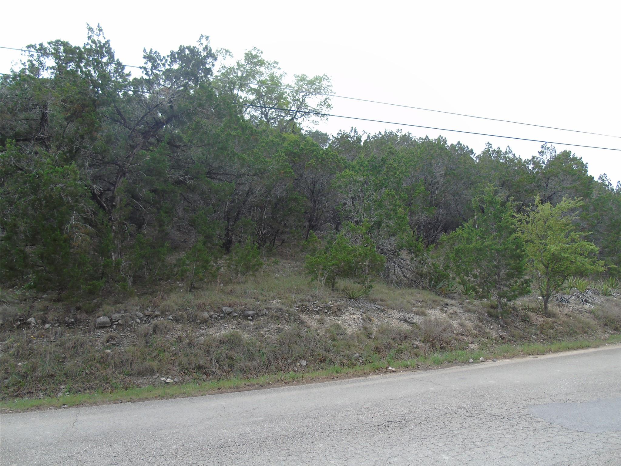 20707 Park Dr Property Photo 3
