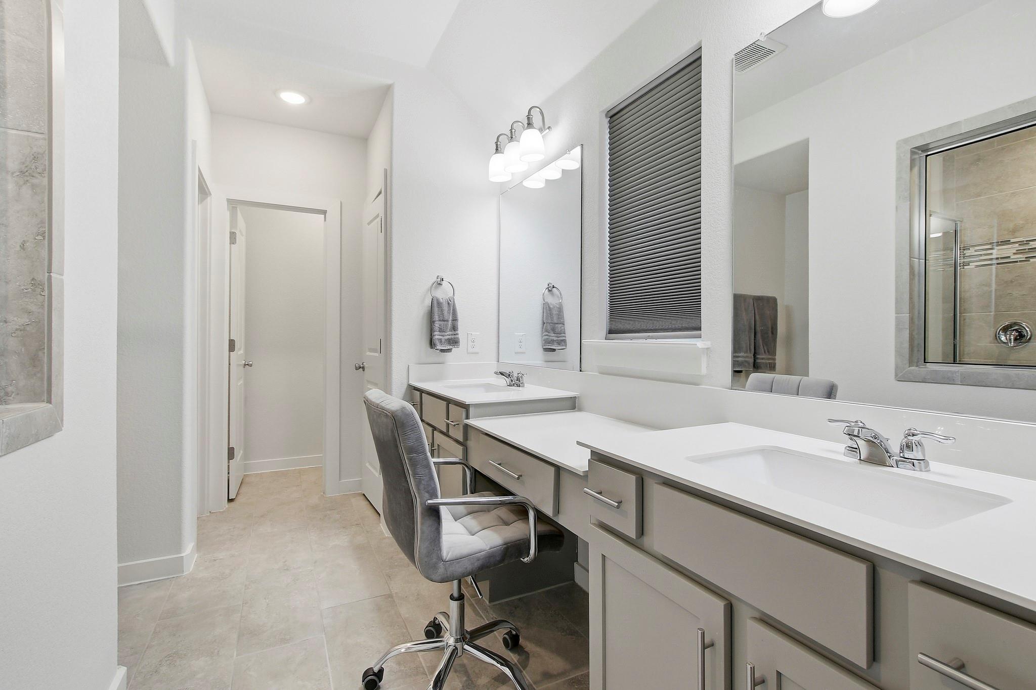 6832 Catania Loop Property Photo 18