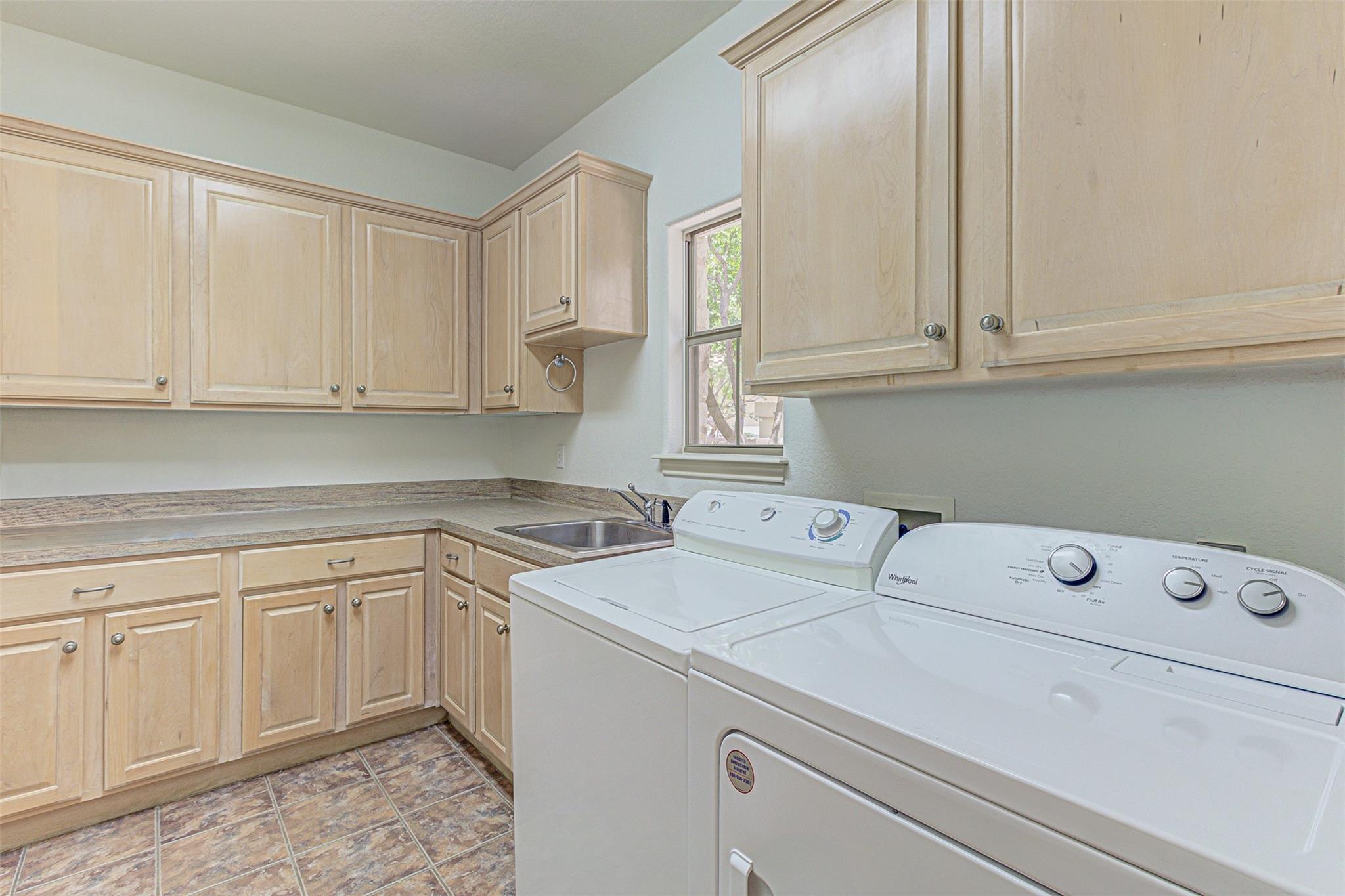 106 Mason Ct Property Photo 34