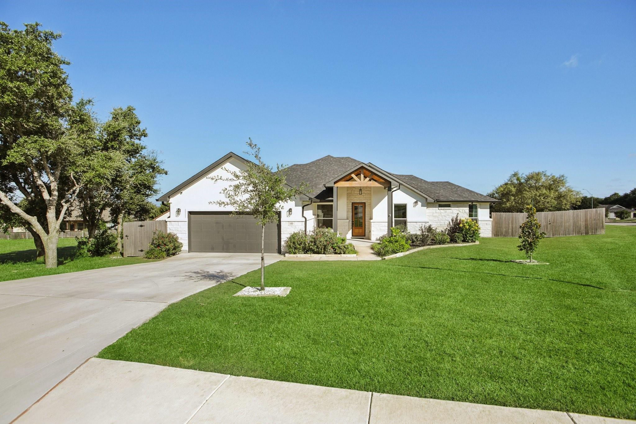 100 Colby Canyon Dr Property Photo 2