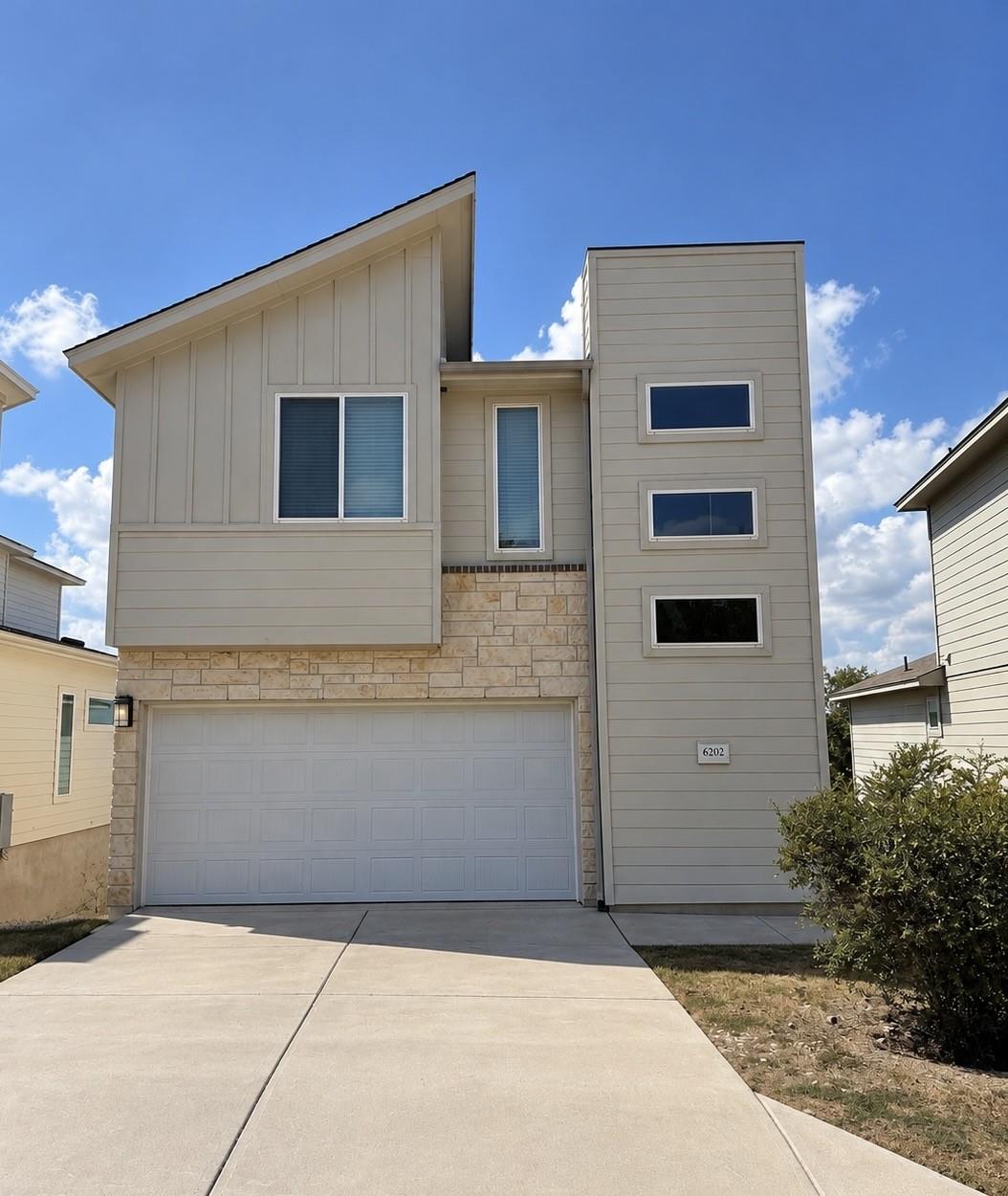 6202 Steep Cactus Trl Property Photo 1