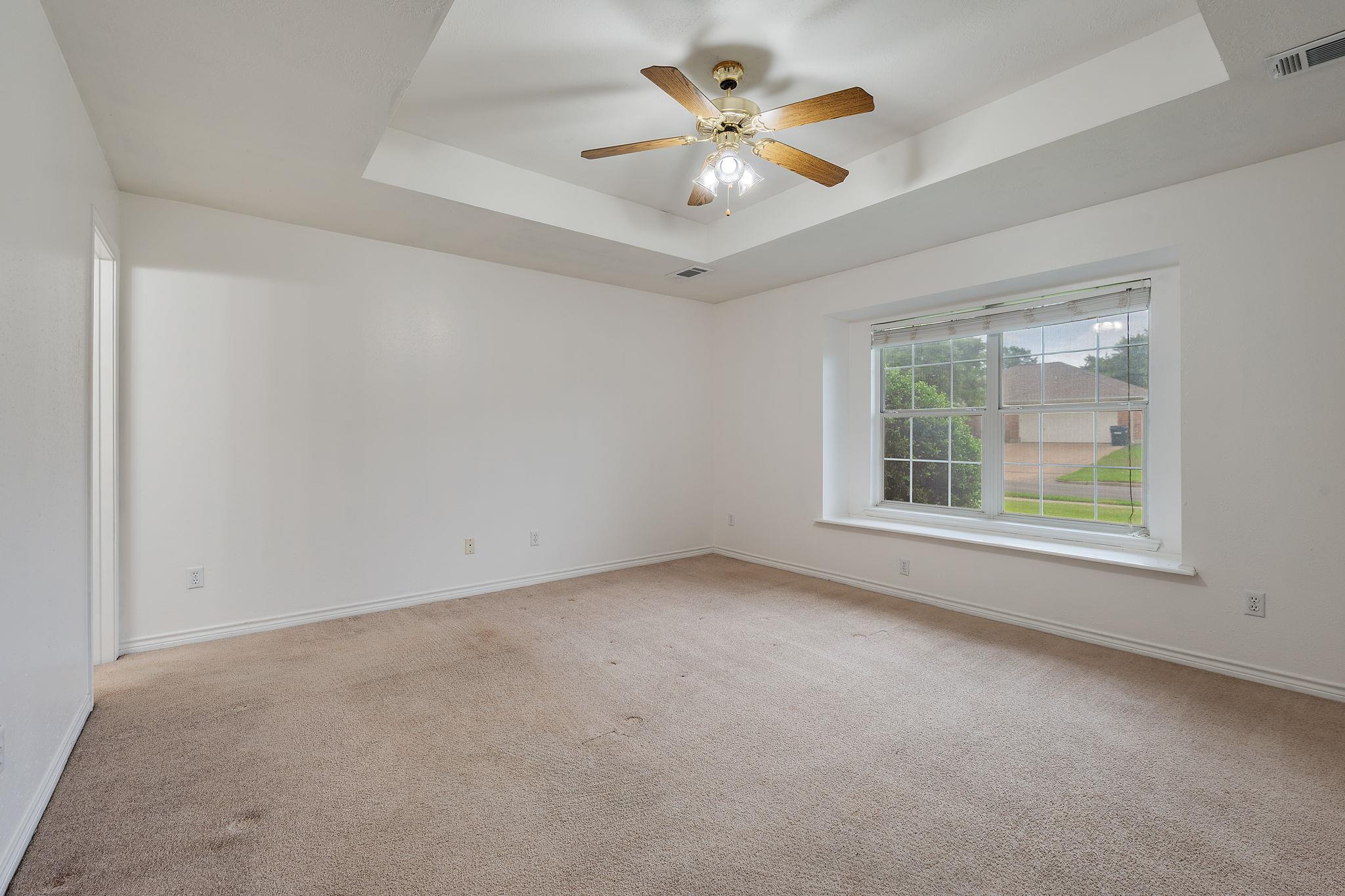 1521 Strasburg Cir Property Photo 10