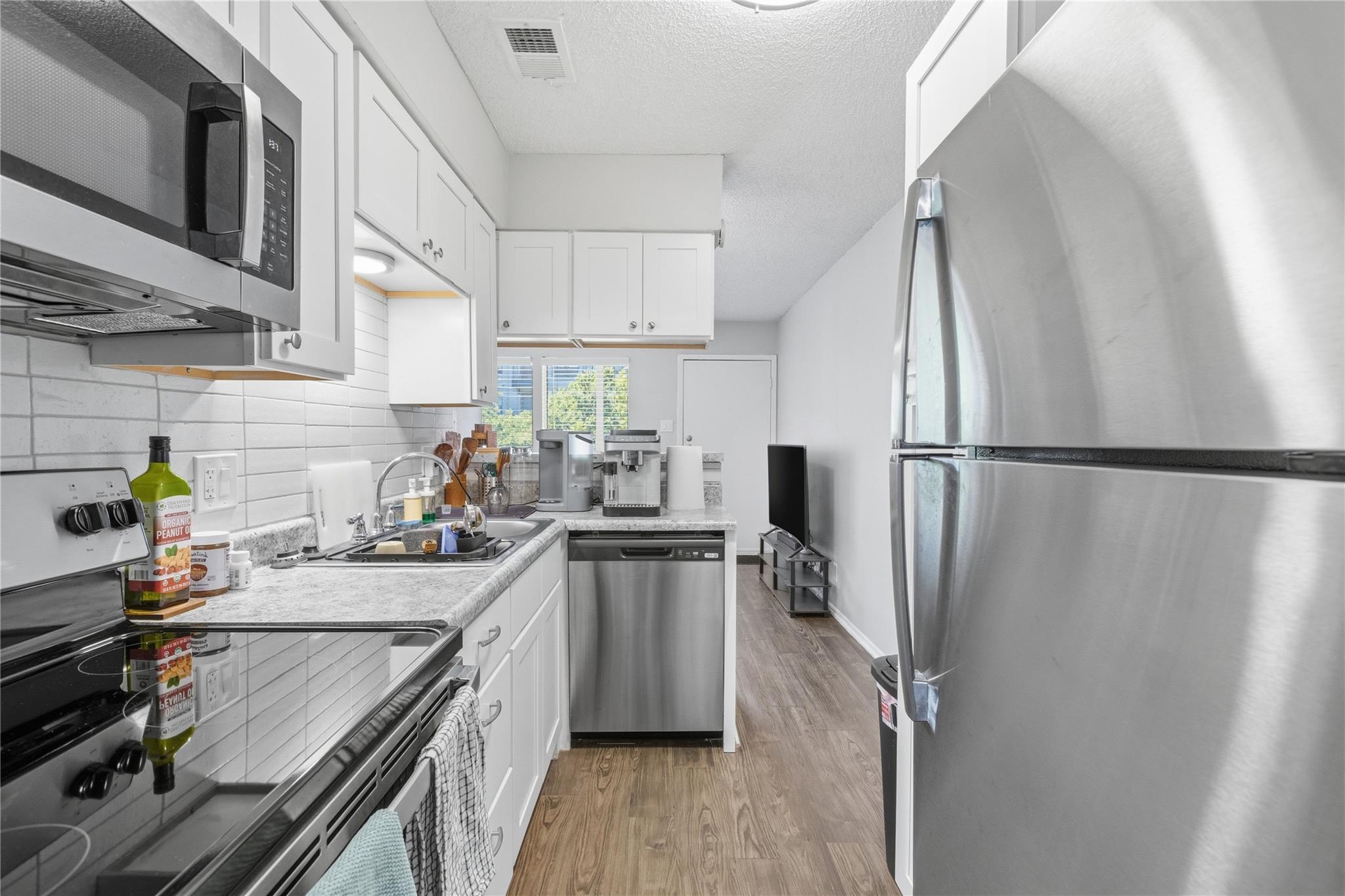 2801 Hemphill Park #a303 Property Photo 1