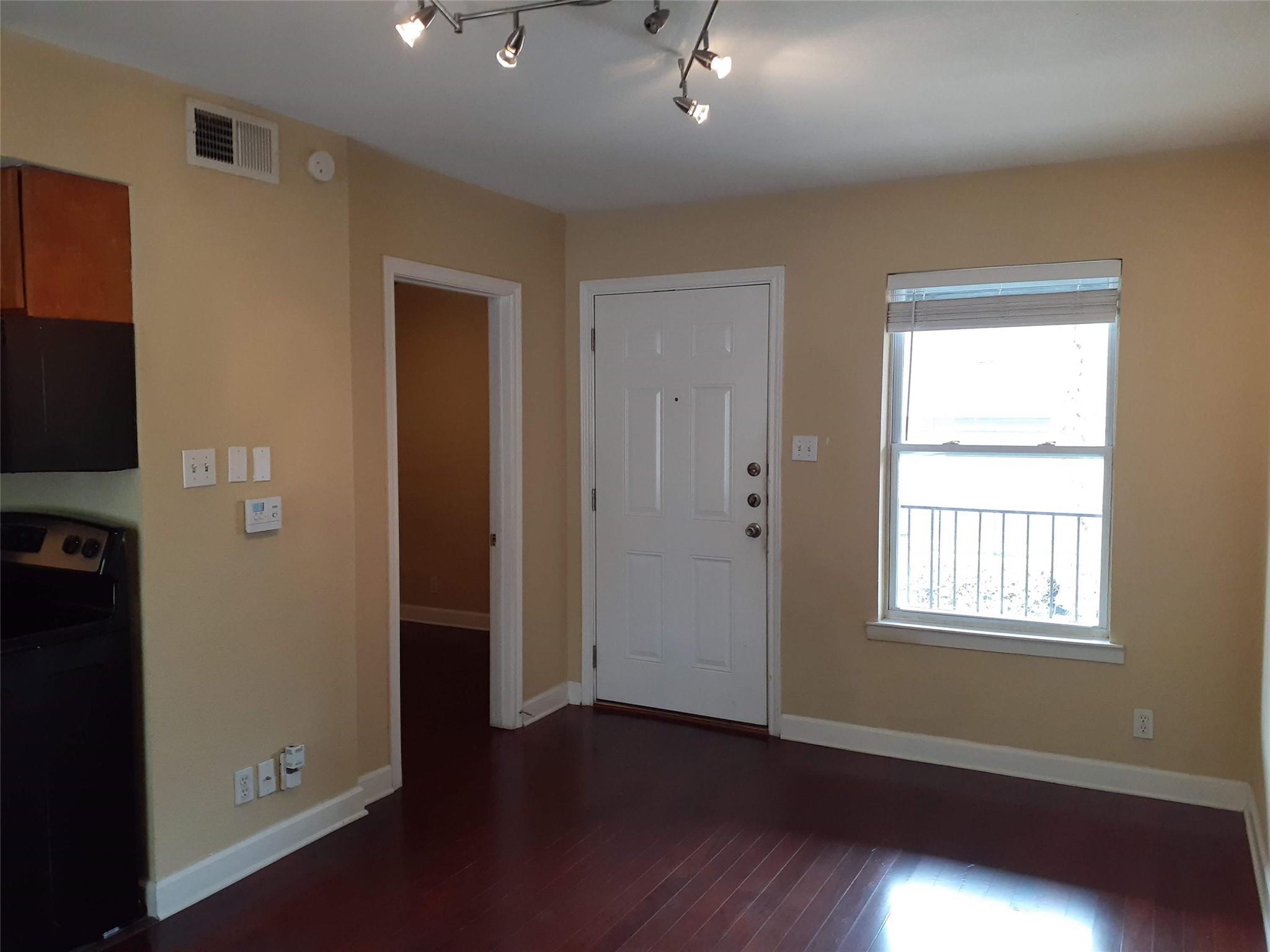 2020 S Congress Ave #1202 Property Photo 8