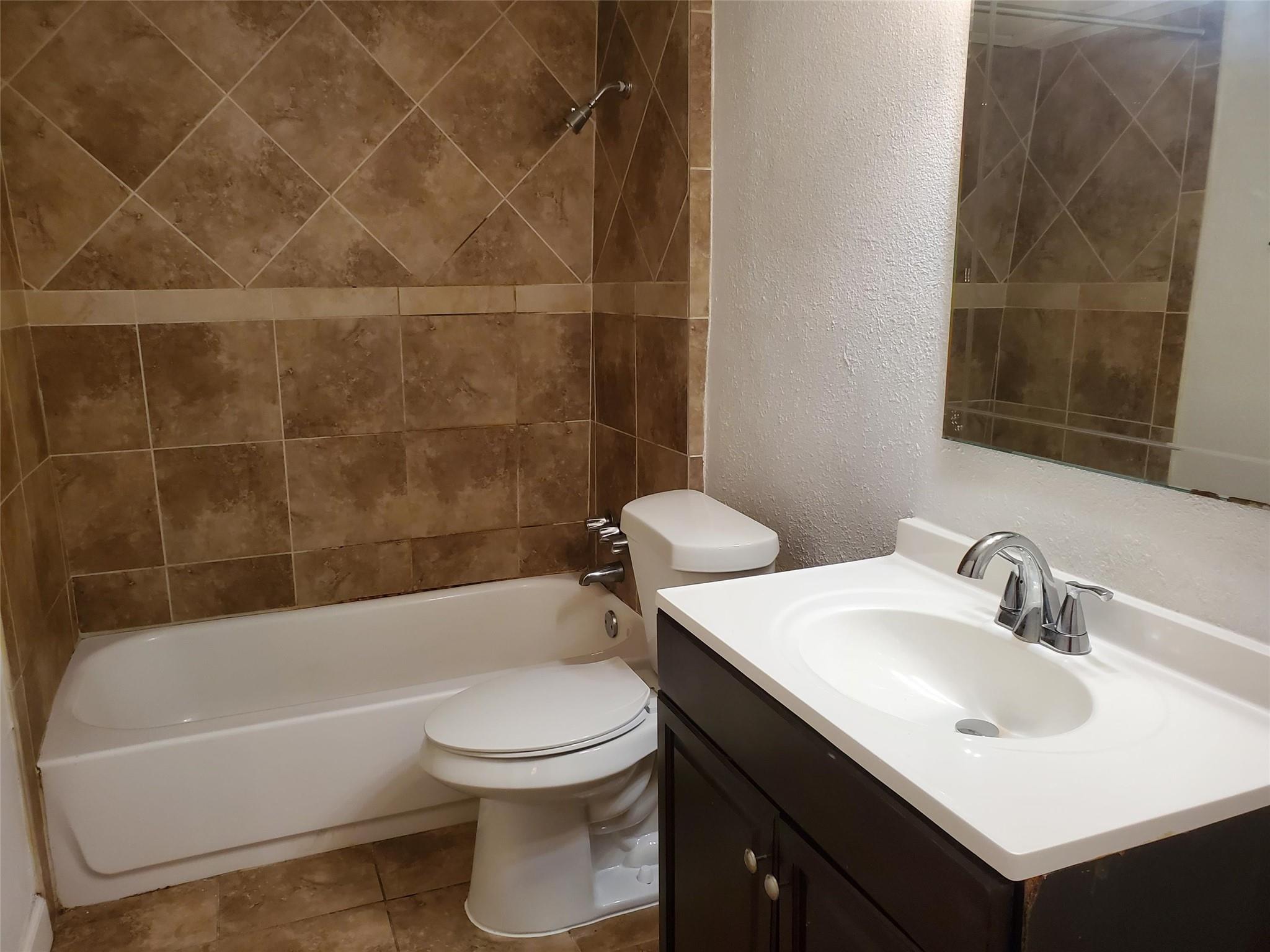 2020 S Congress Ave #1202 Property Photo 11