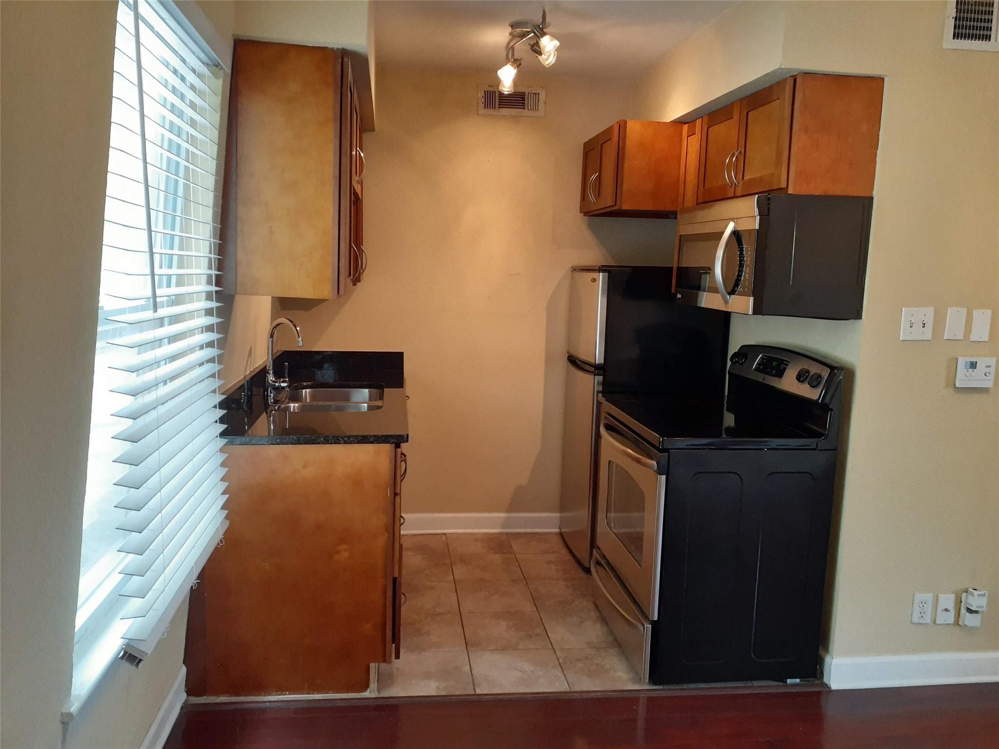 2020 S Congress Ave #1202 Property Photo 13