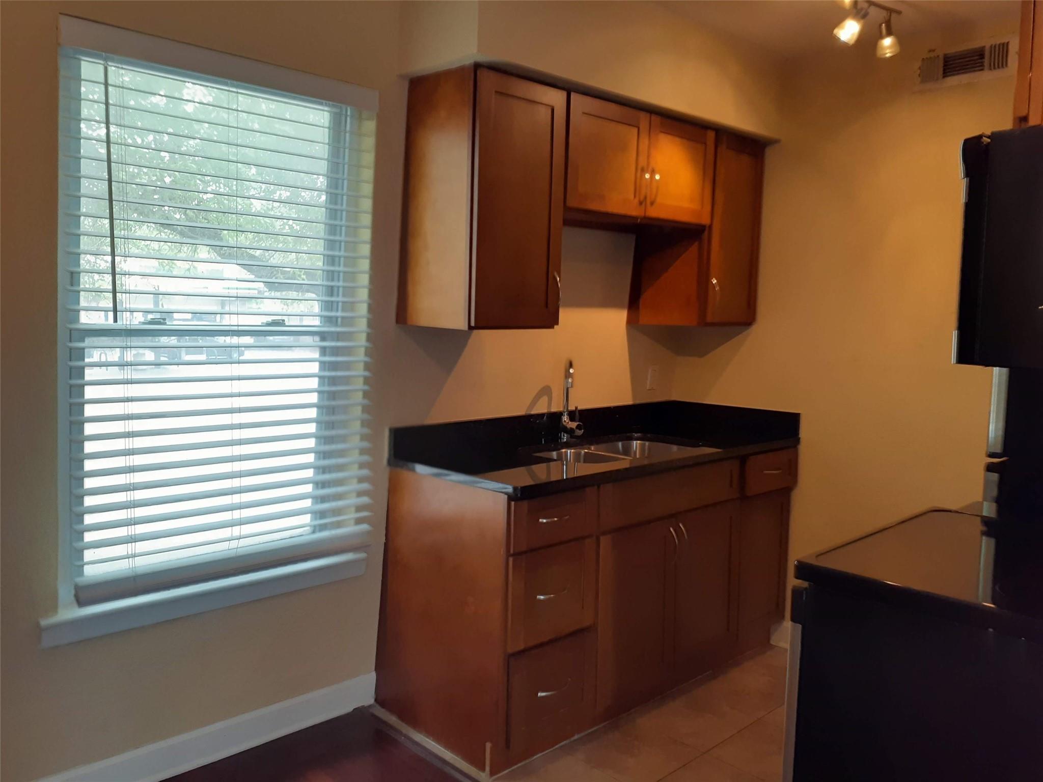 2020 S Congress Ave #1202 Property Photo 14