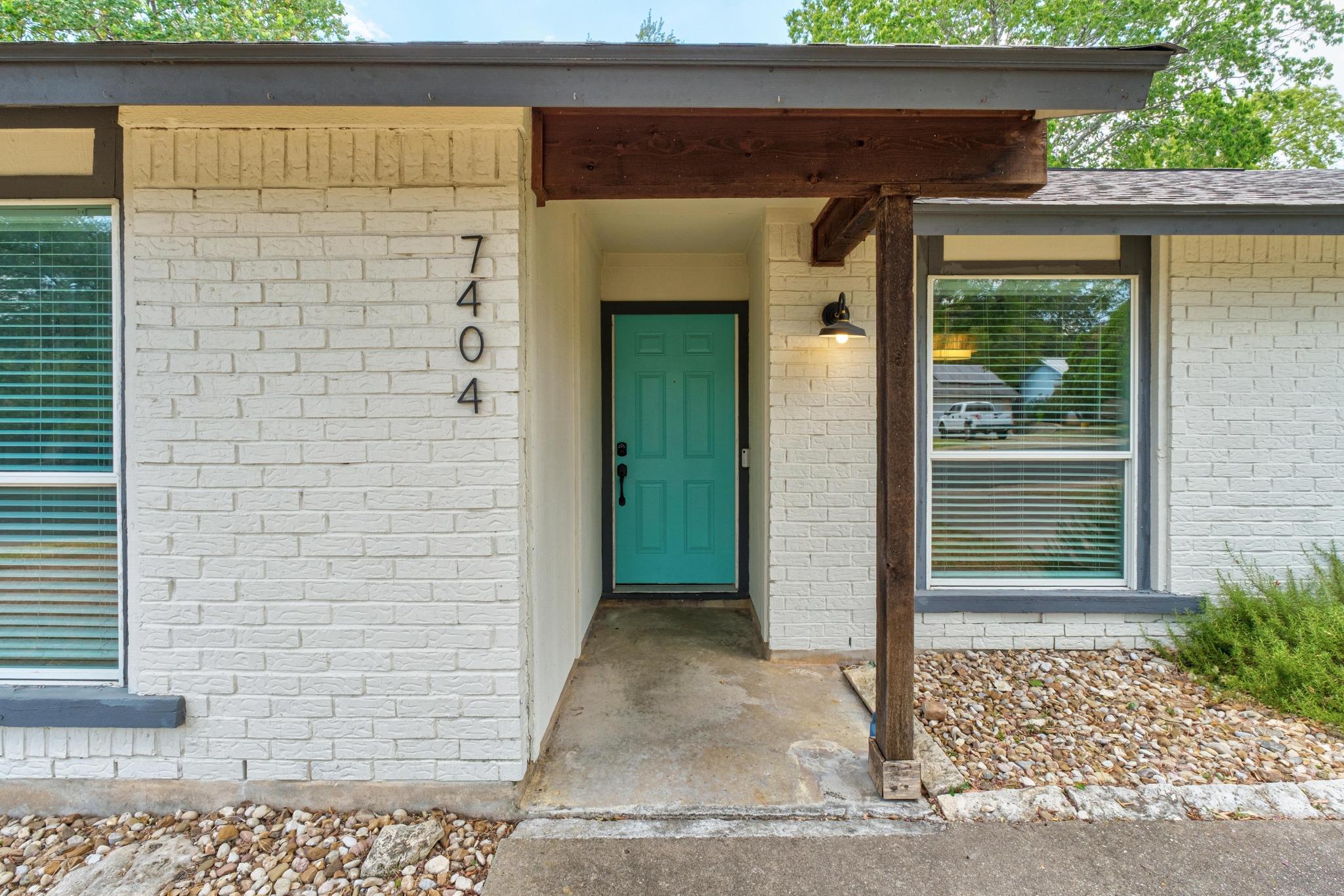 7404 Lunar Dr Property Photo 4