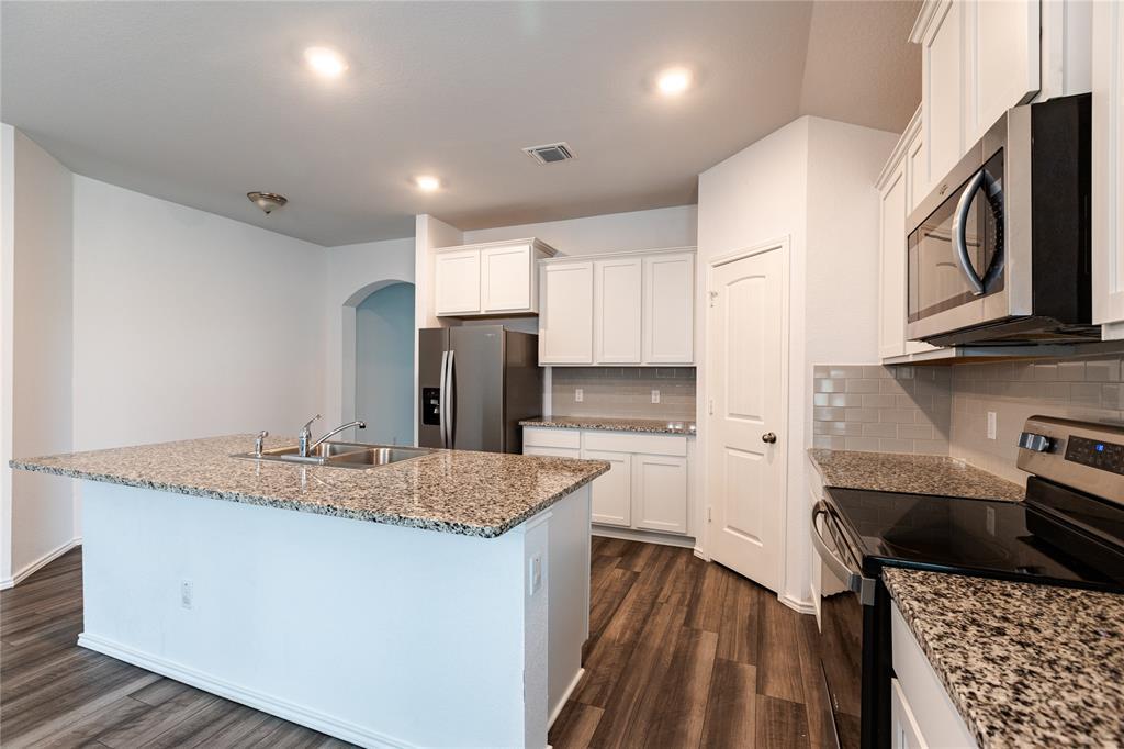 209 Reagor Dr Property Photo 4