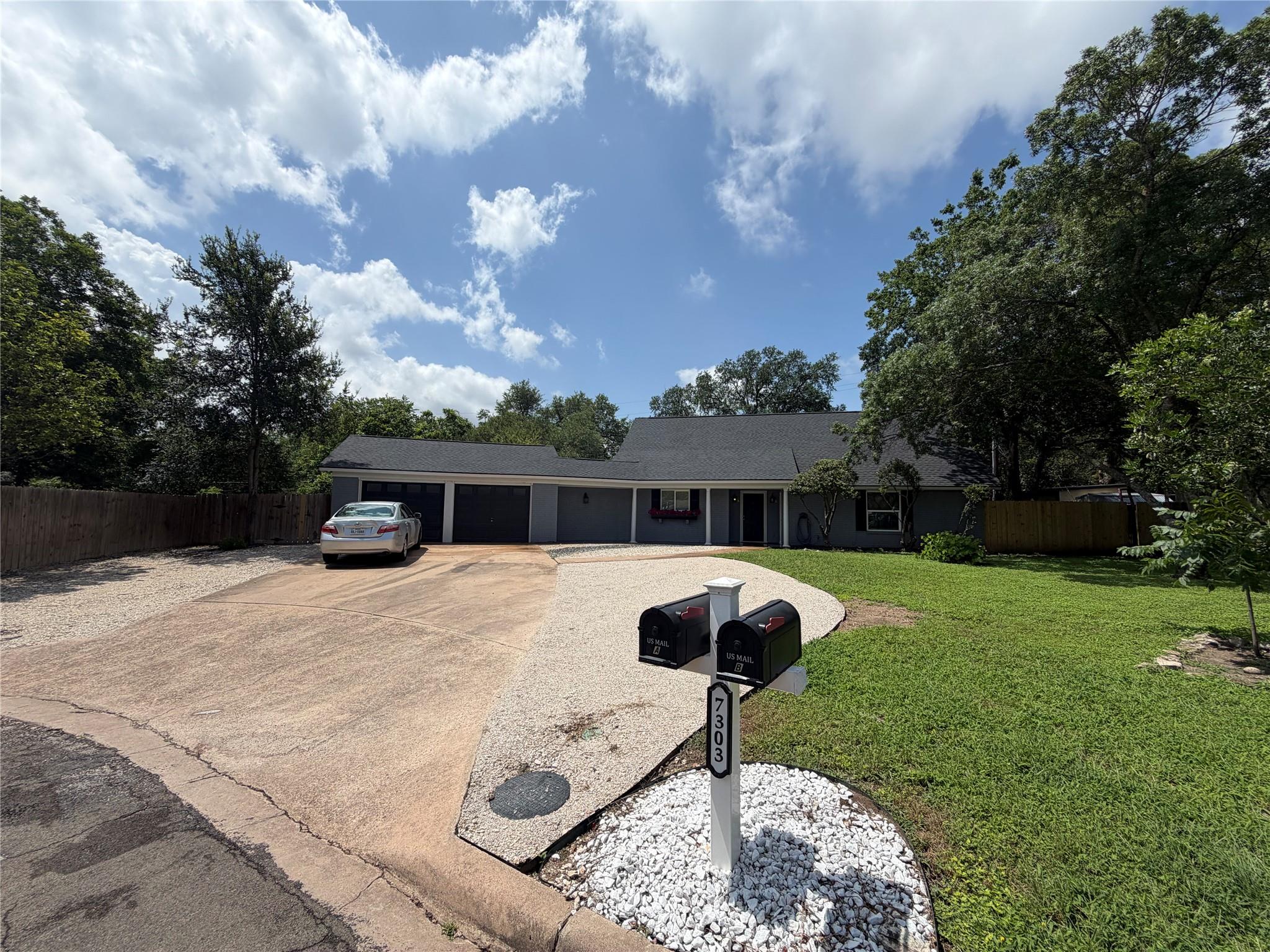 7303 Whispering Creek Cir #unit B Property Photo 17