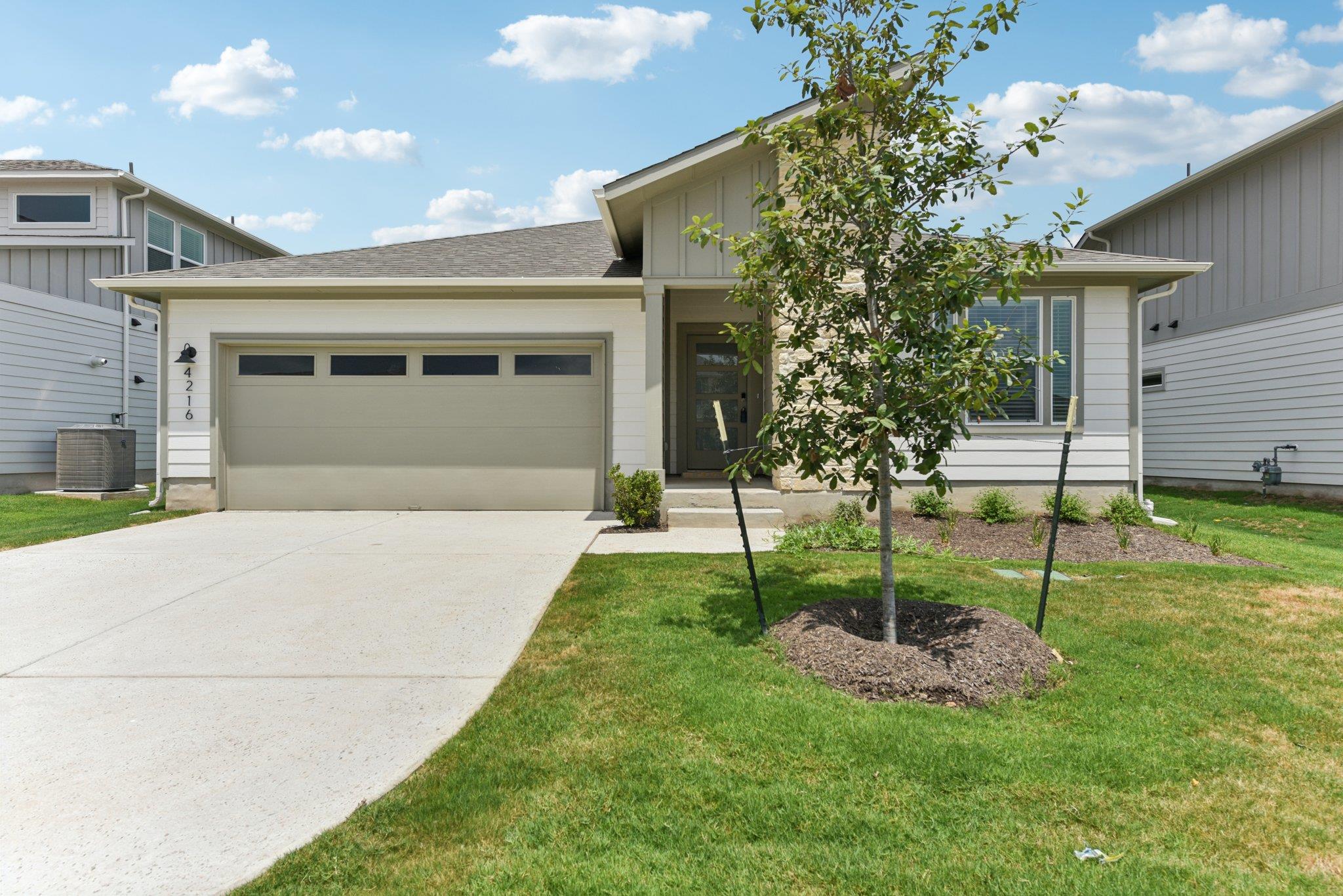 4216 Forel Rd Property Photo 1