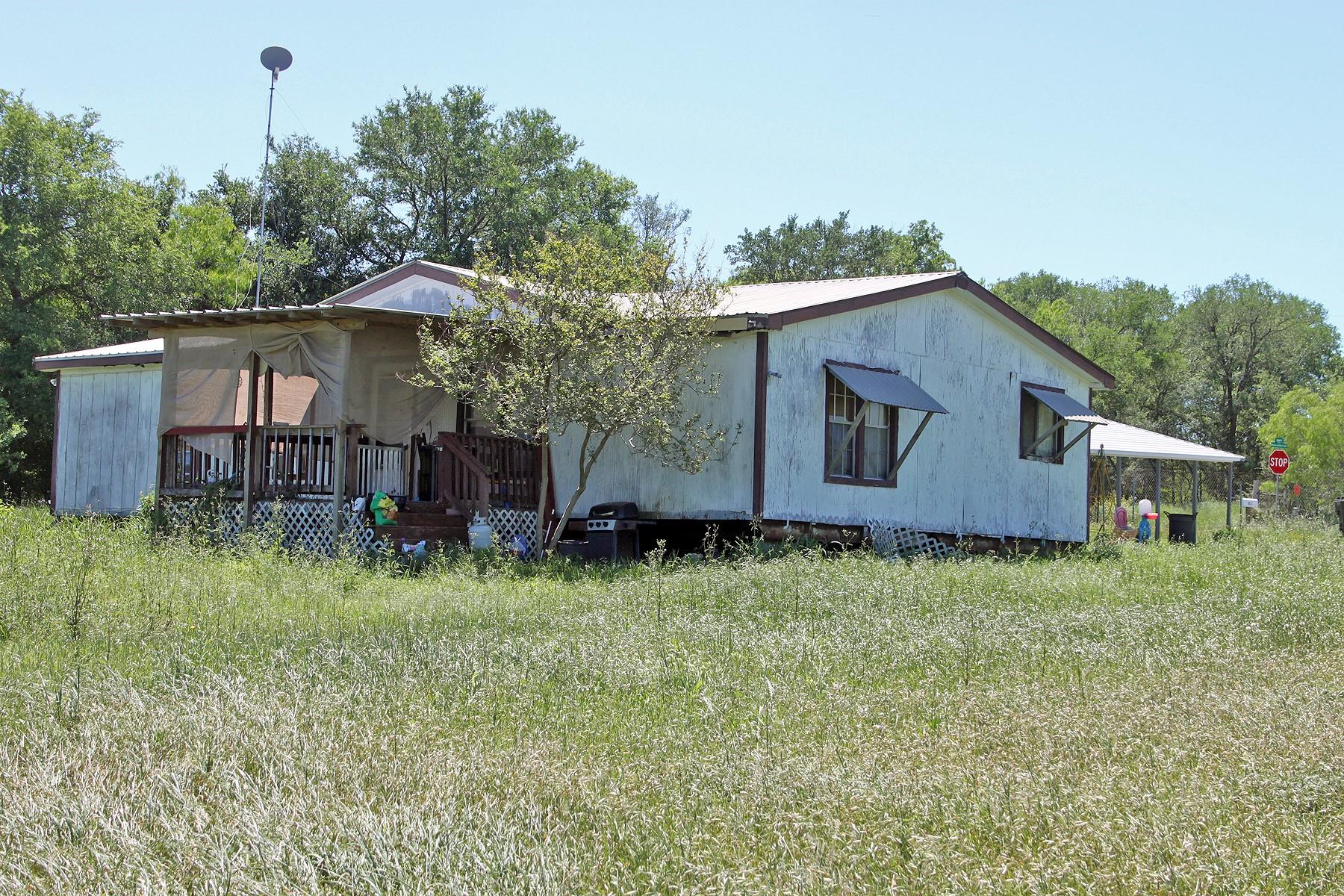 1023 Sierra Dr Property Photo 3