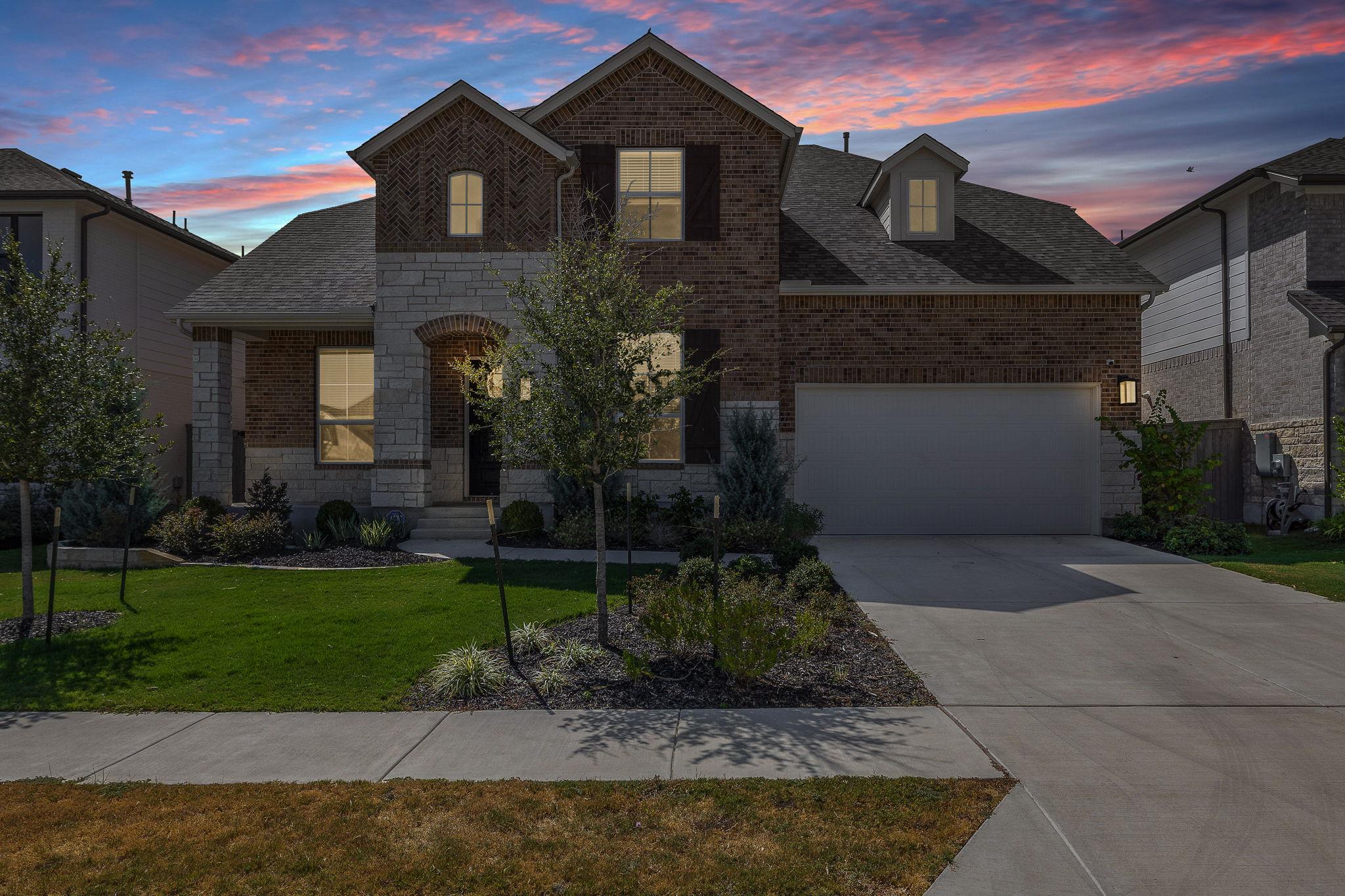 912 Rock Daisy Trl Property Photo 1