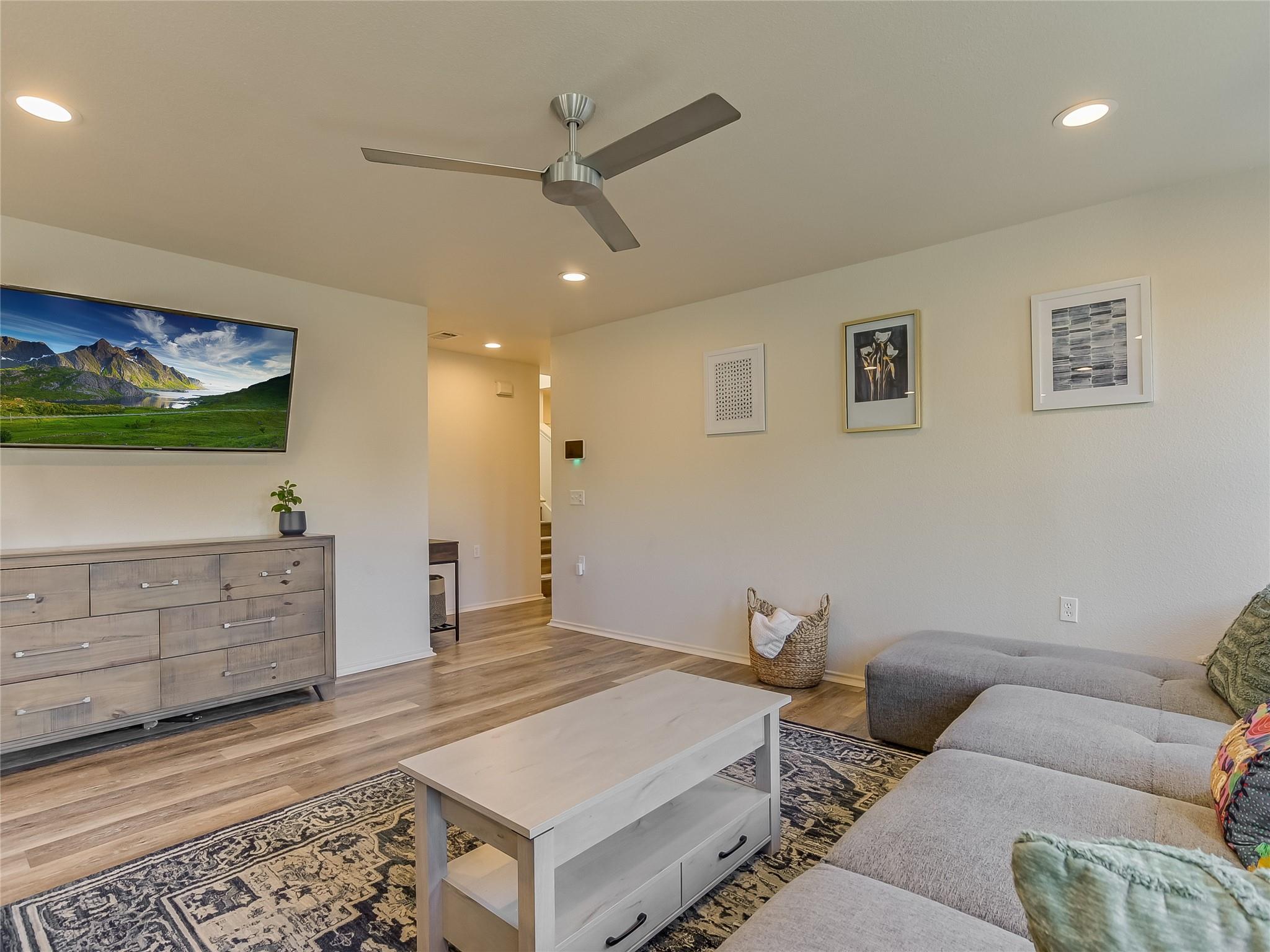 5516 Rayburn Ln Property Photo 4