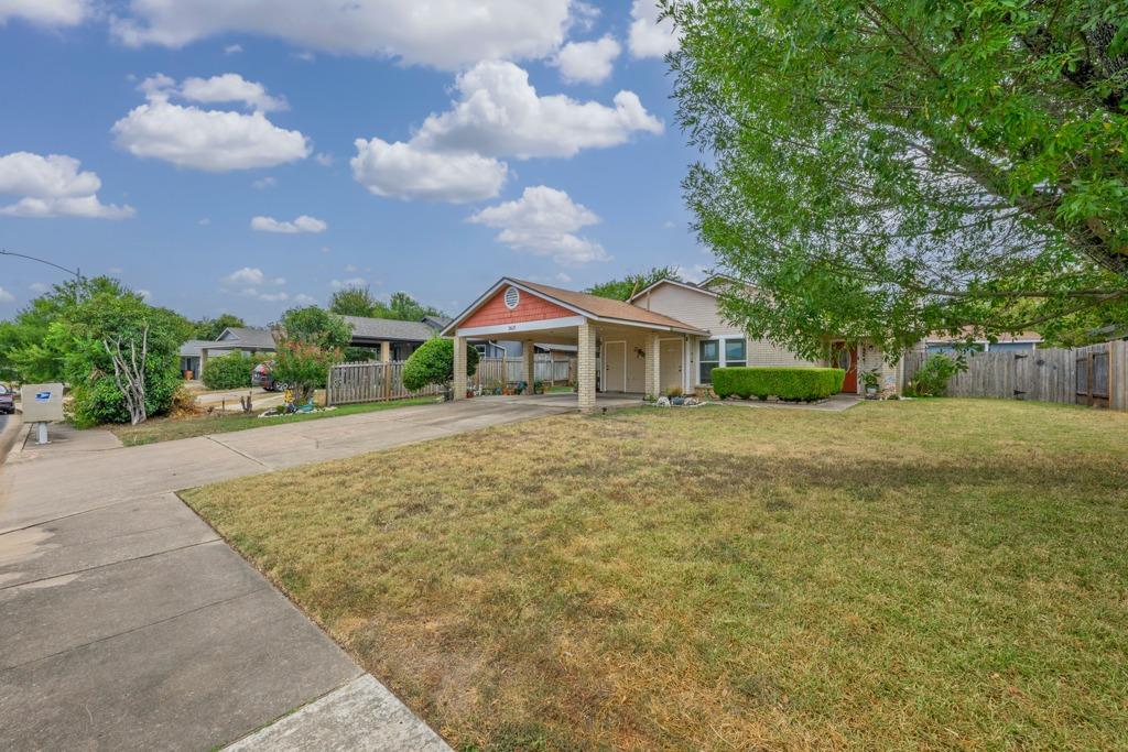 3621 Leafield Dr Property Photo 3