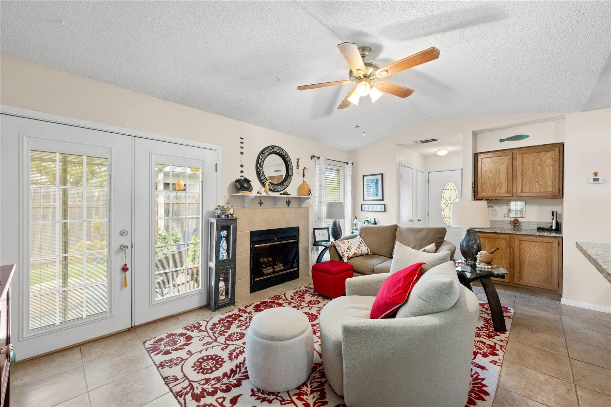 3621 Leafield Dr Property Photo 4
