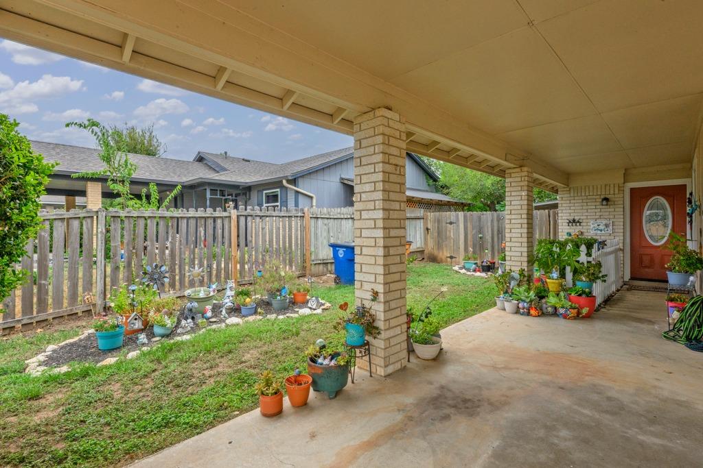 3621 Leafield Dr Property Photo 23