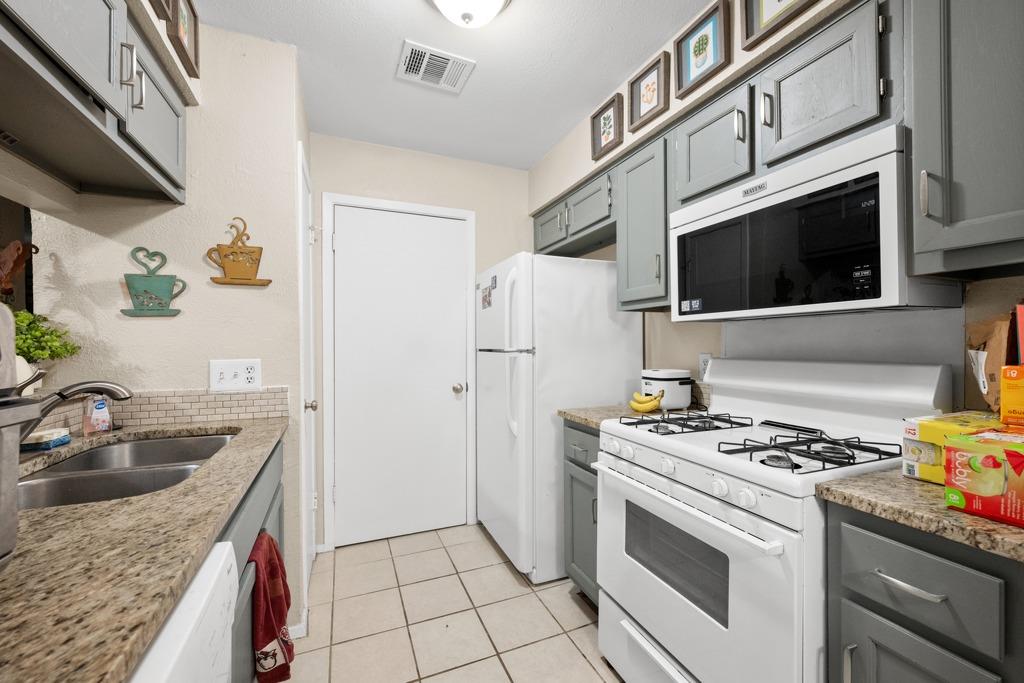 3621 Leafield Dr Property Photo 28