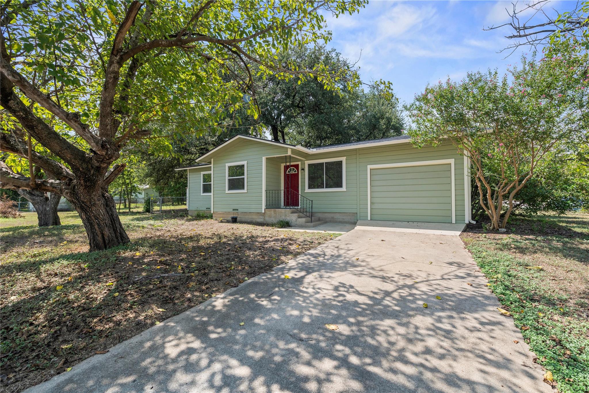 22 Park Ln Property Photo 1