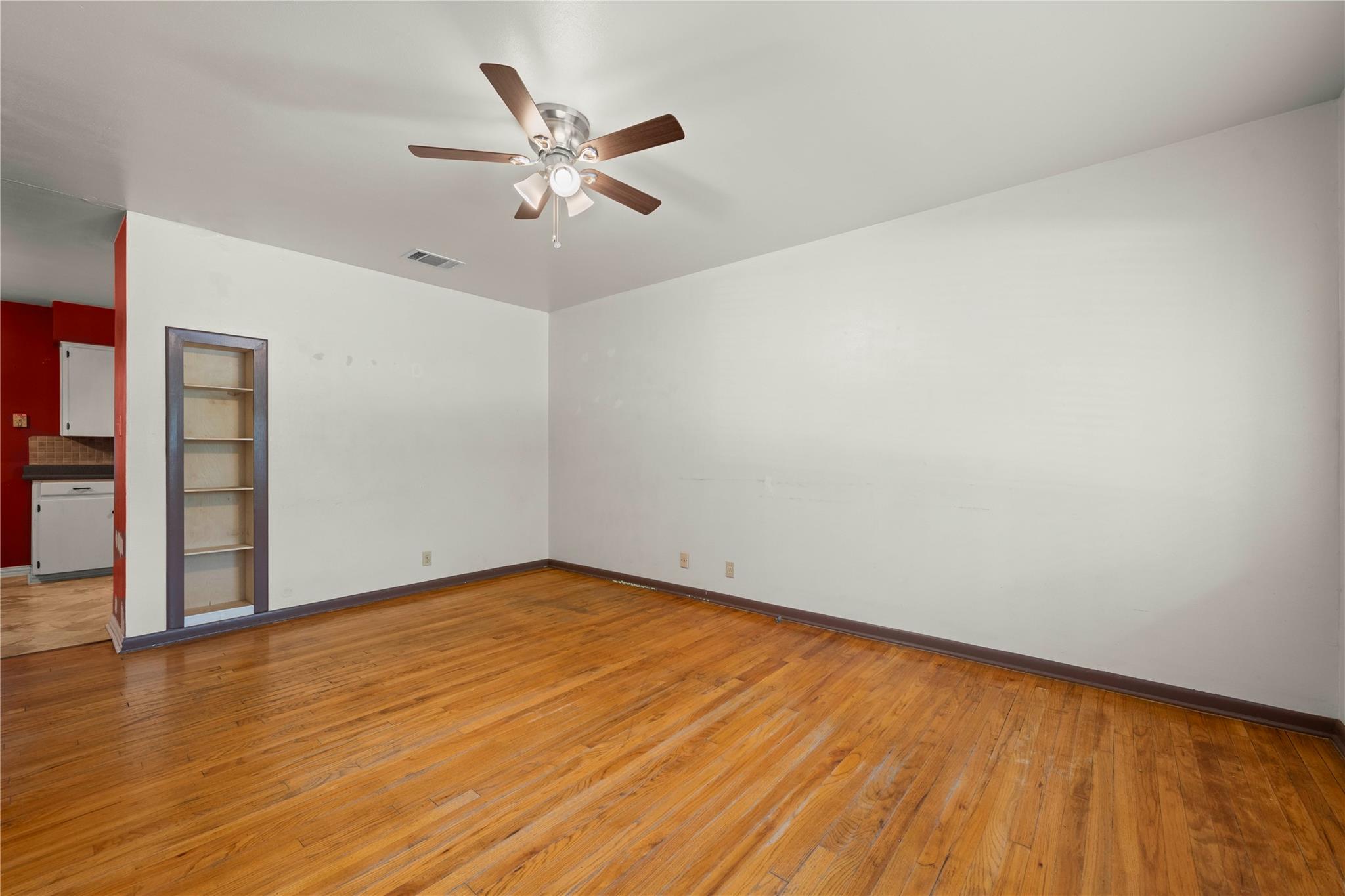 22 Park Ln Property Photo 3