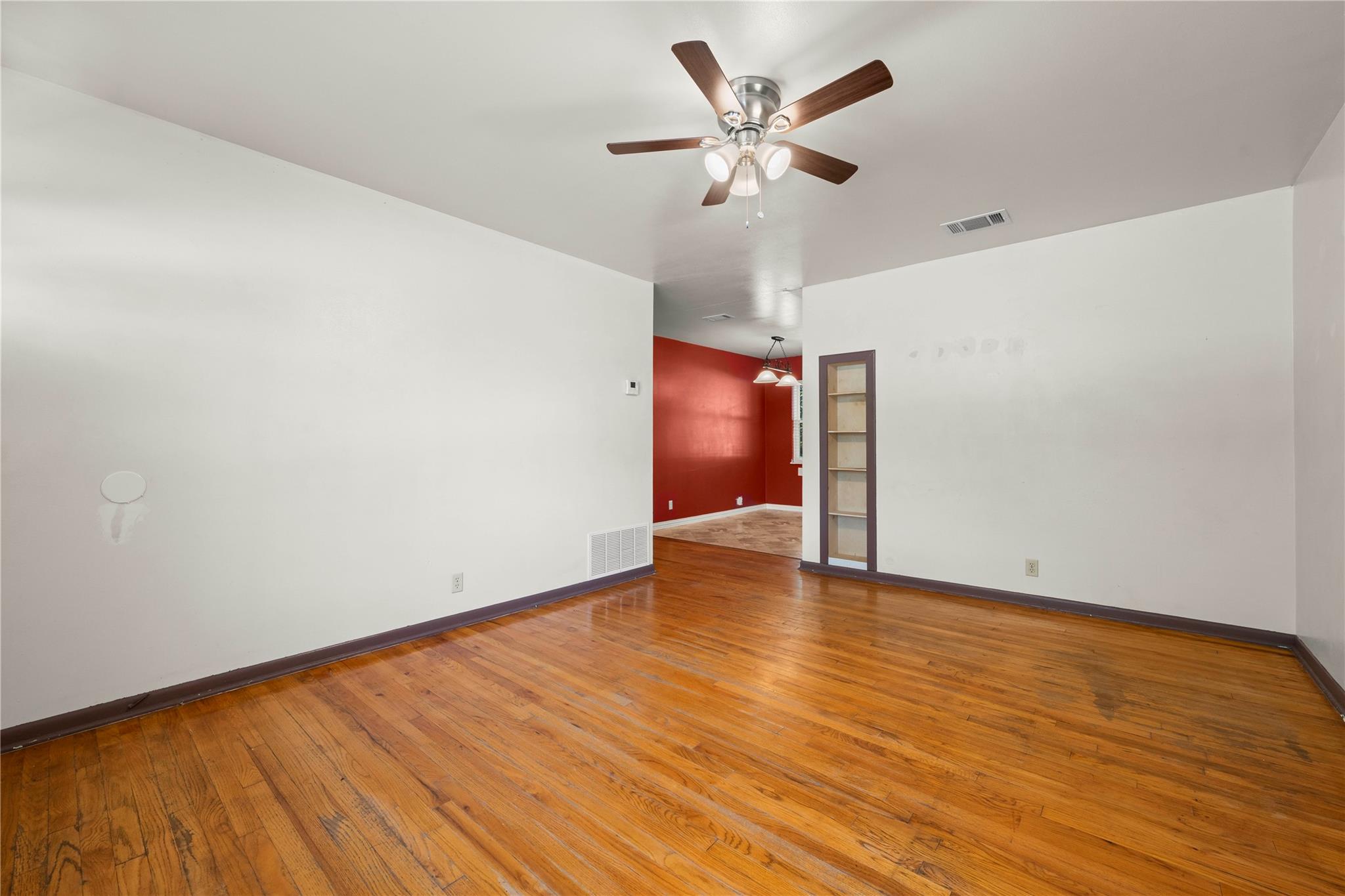 22 Park Ln Property Photo 4