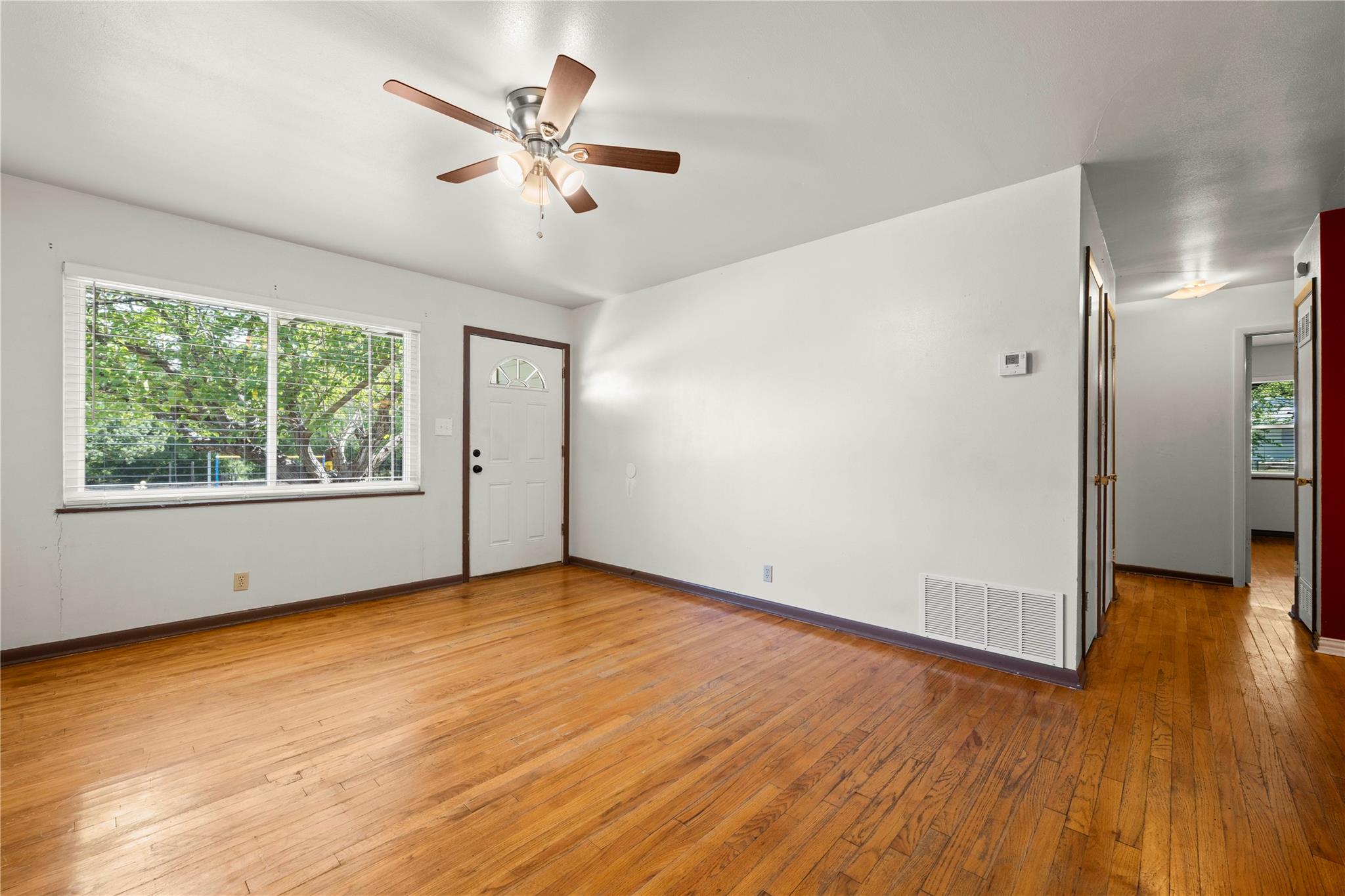 22 Park Ln Property Photo 5