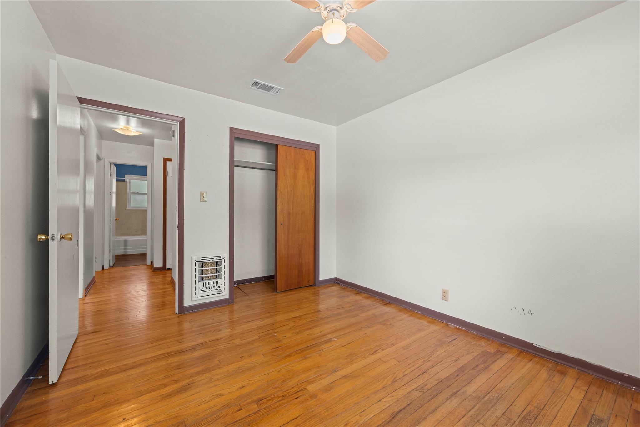 22 Park Ln Property Photo 8