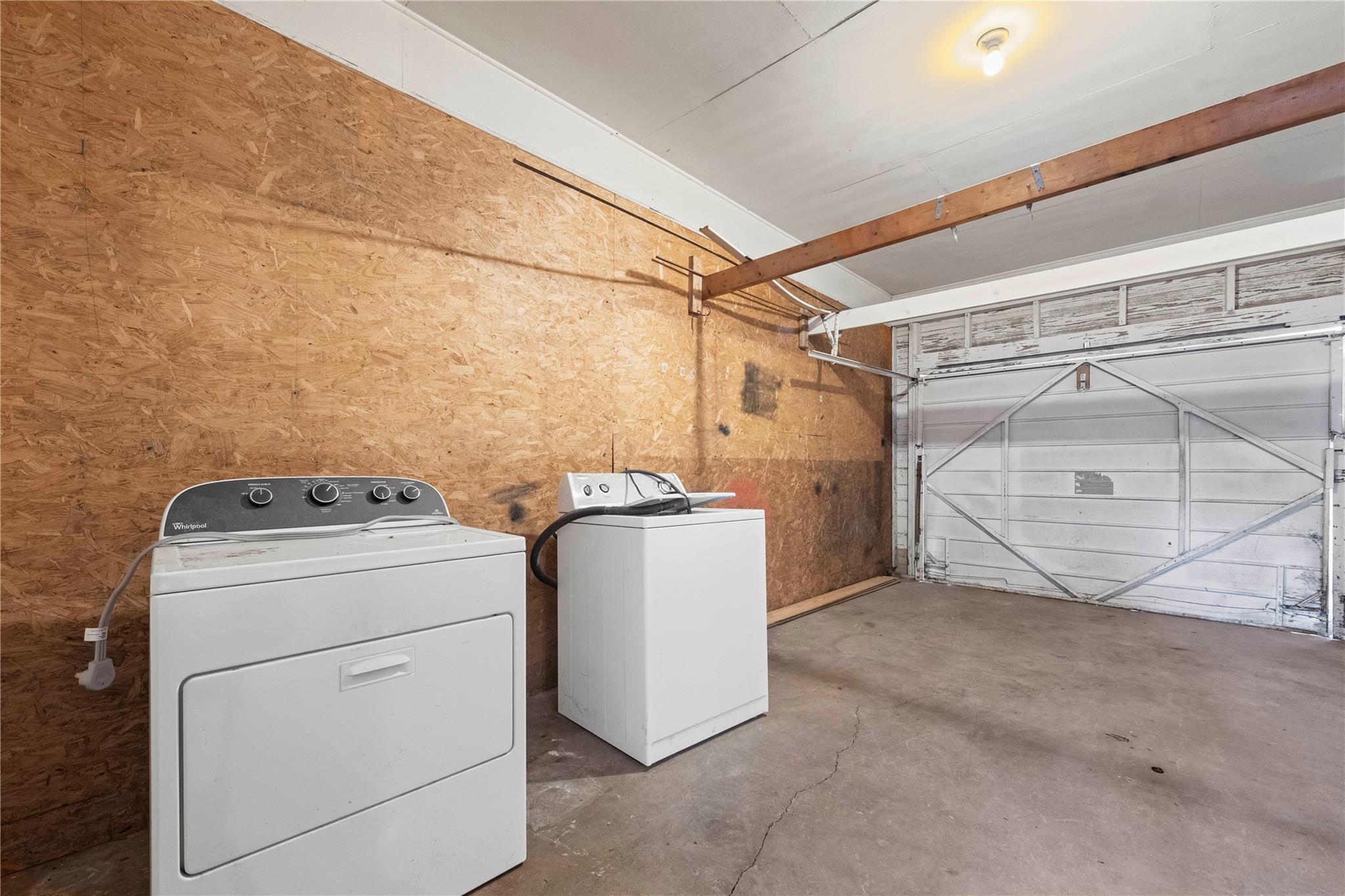 22 Park Ln Property Photo 19